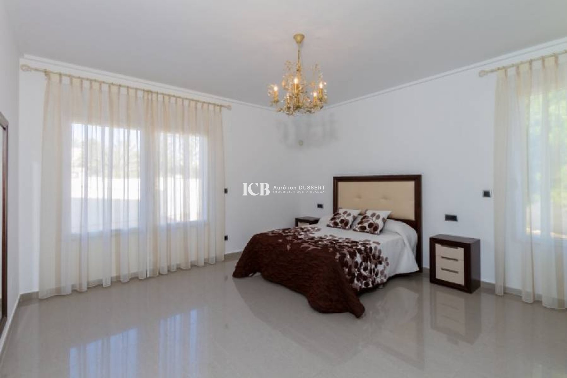 Resale - Villa -
Orihuela Costa - Cabo Roig