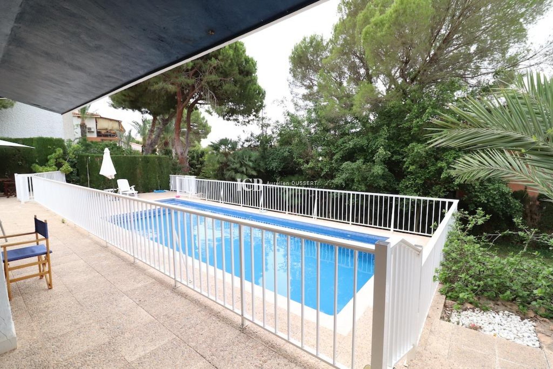 Resale - Villa -
Orihuela Costa - Campoamor