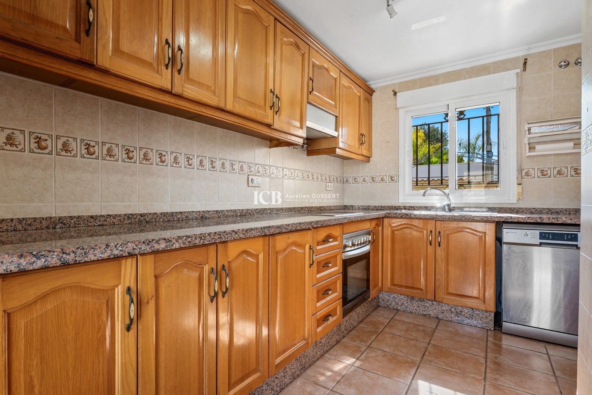 Resale - Villa -
Orihuela Costa - Castillo de Don Juan