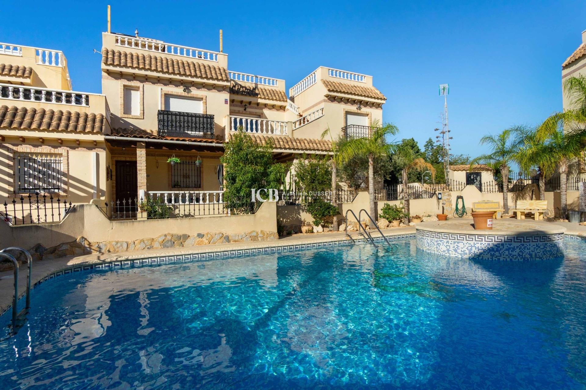 Resale - Villa -
Orihuela Costa - La Florida