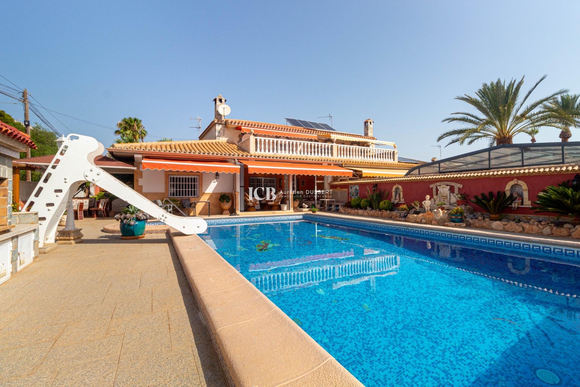 Resale - Villa -
Orihuela Costa - La Regia