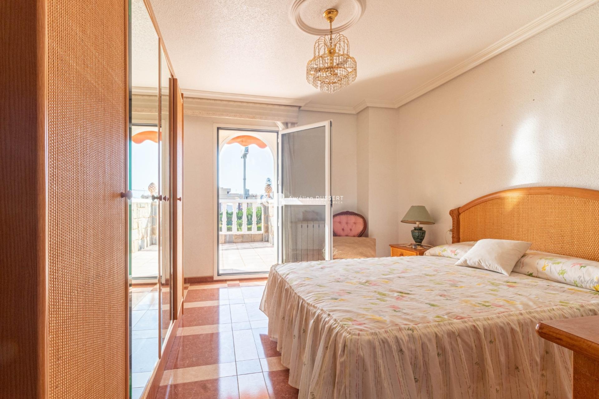 Resale - Villa -
Orihuela Costa - La Regia