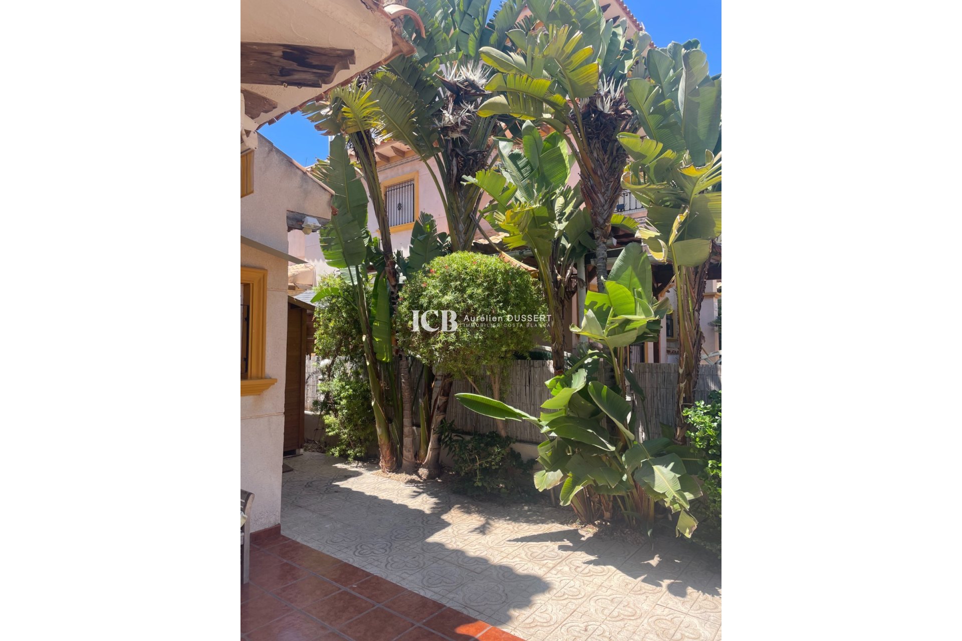 Resale - Villa -
Orihuela Costa - La Regia