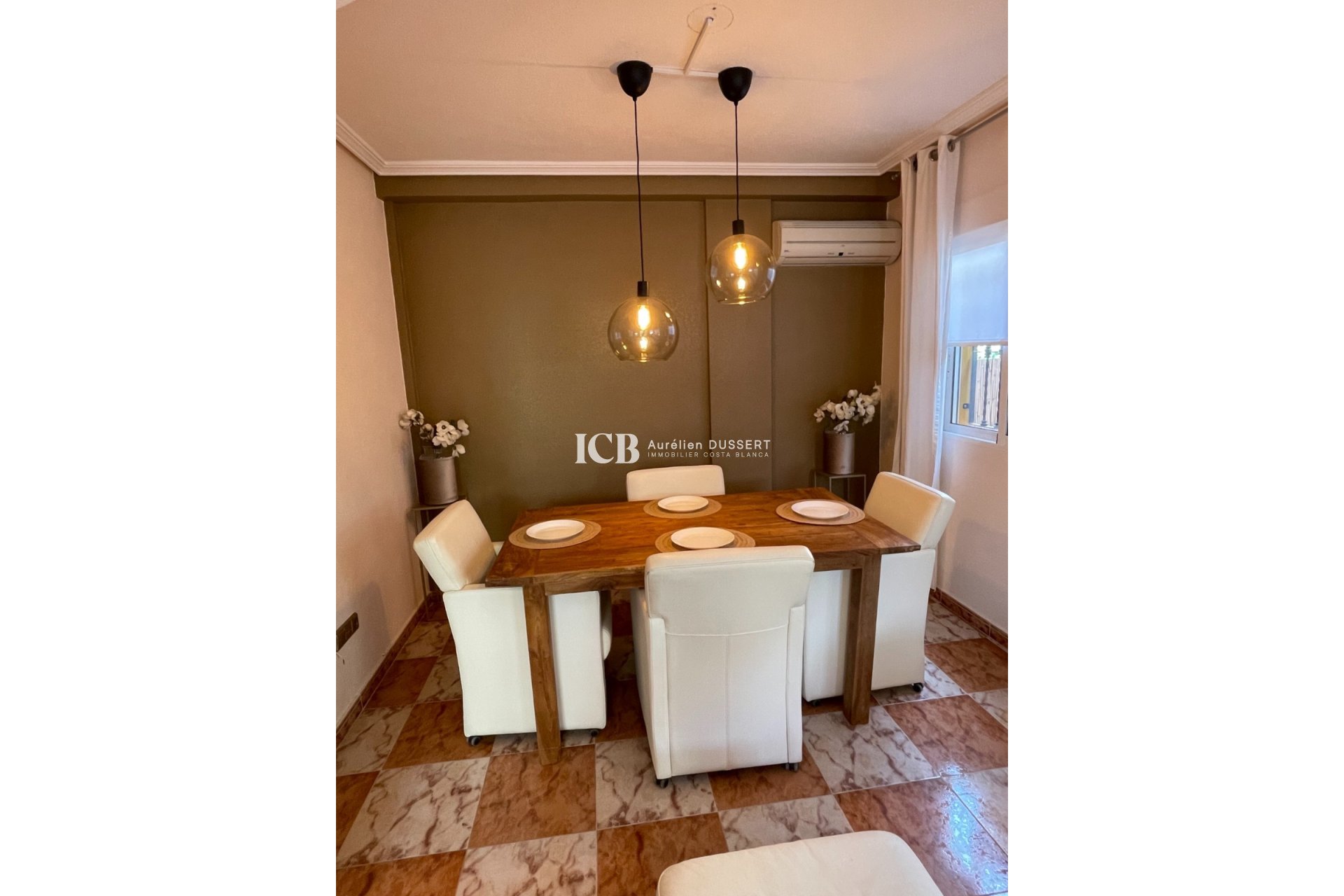 Resale - Villa -
Orihuela Costa - La Regia
