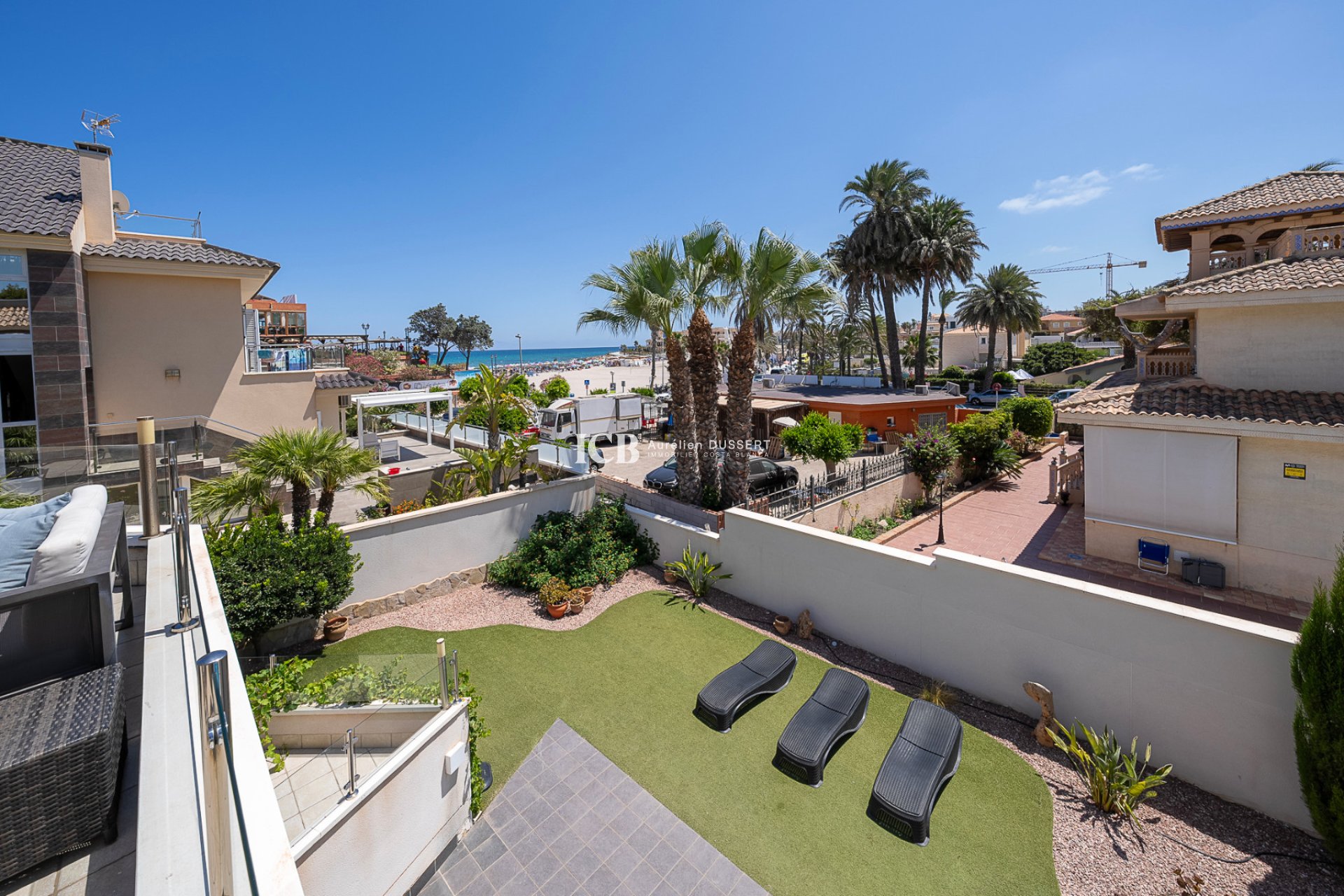 Resale - Villa -
Orihuela Costa - La Zenia