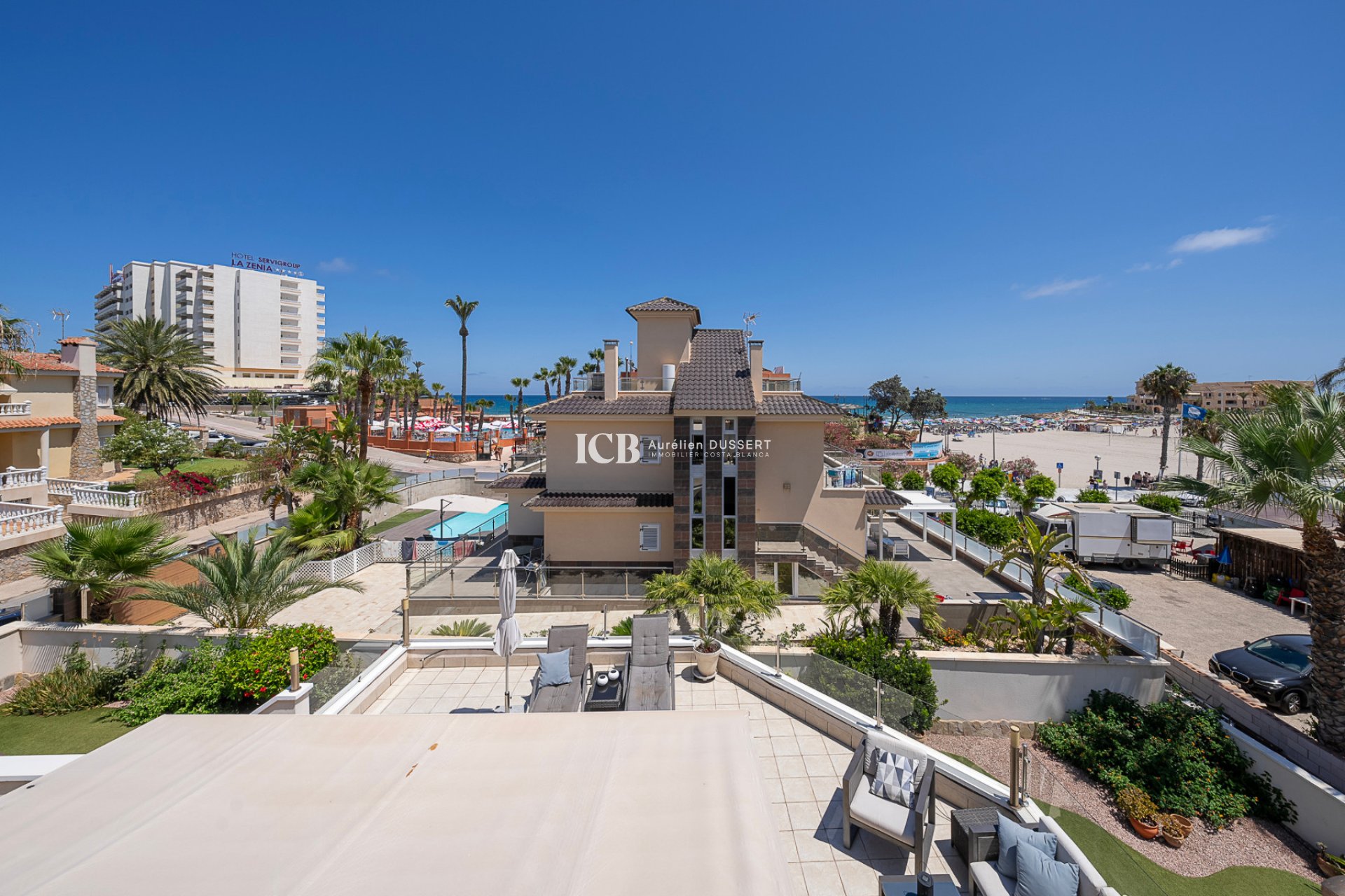 Resale - Villa -
Orihuela Costa - La Zenia