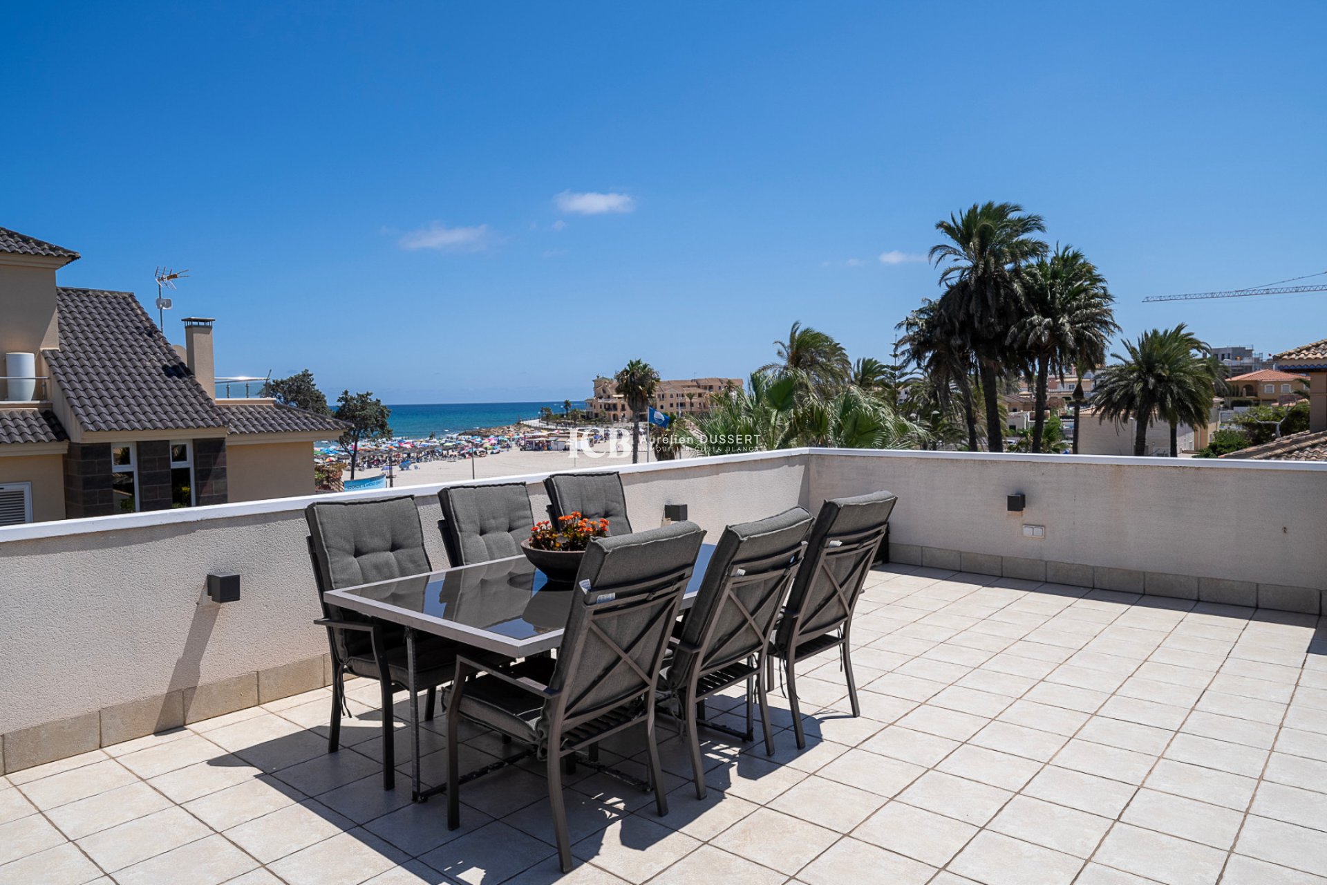 Resale - Villa -
Orihuela Costa - La Zenia