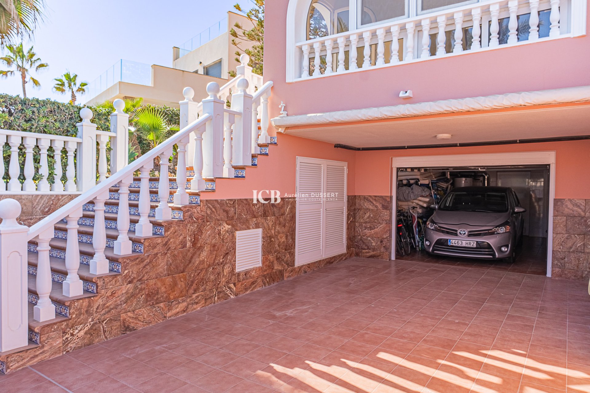 Resale - Villa -
Orihuela Costa - La Zenia