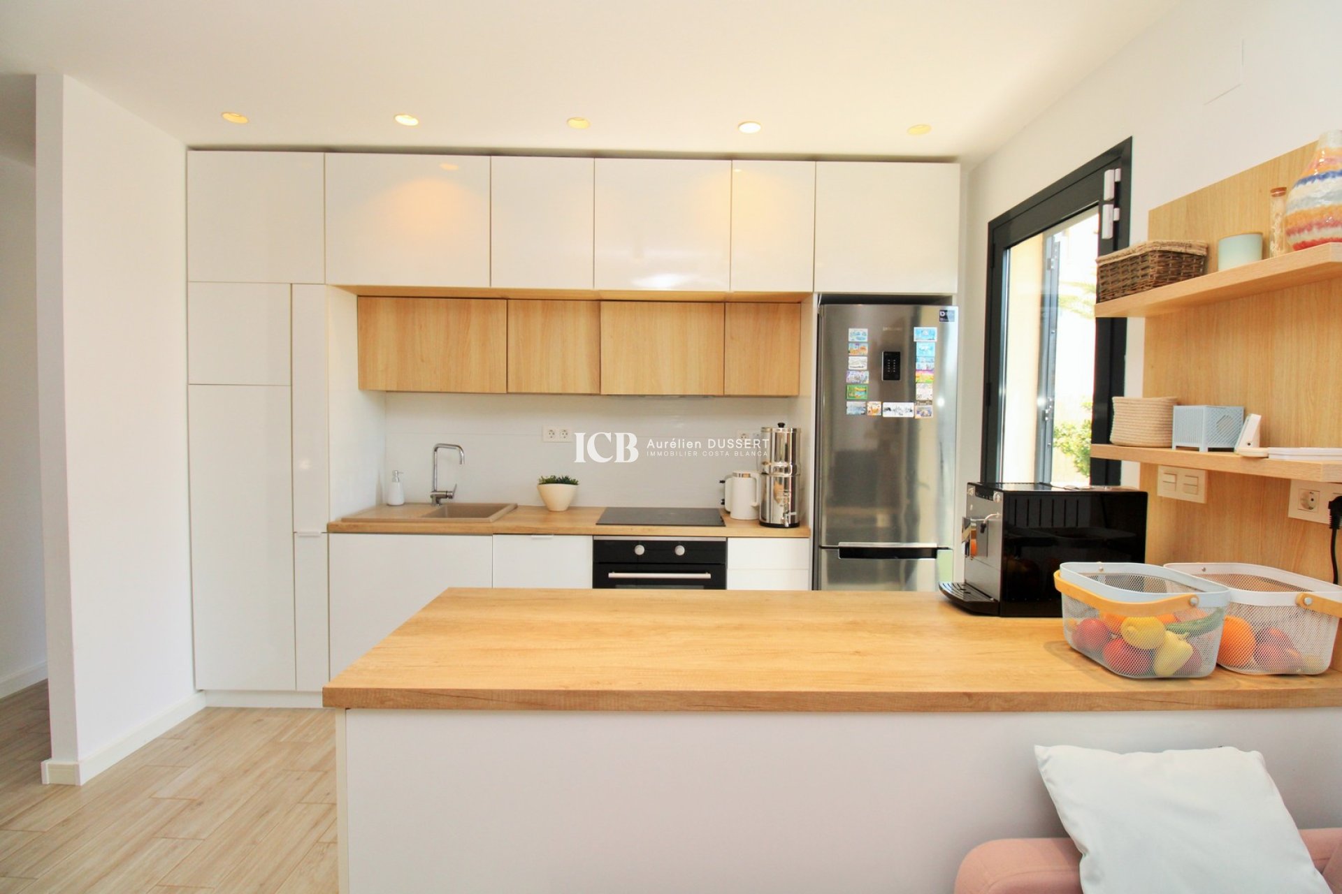 Resale - Villa -
Orihuela Costa - La Zenia