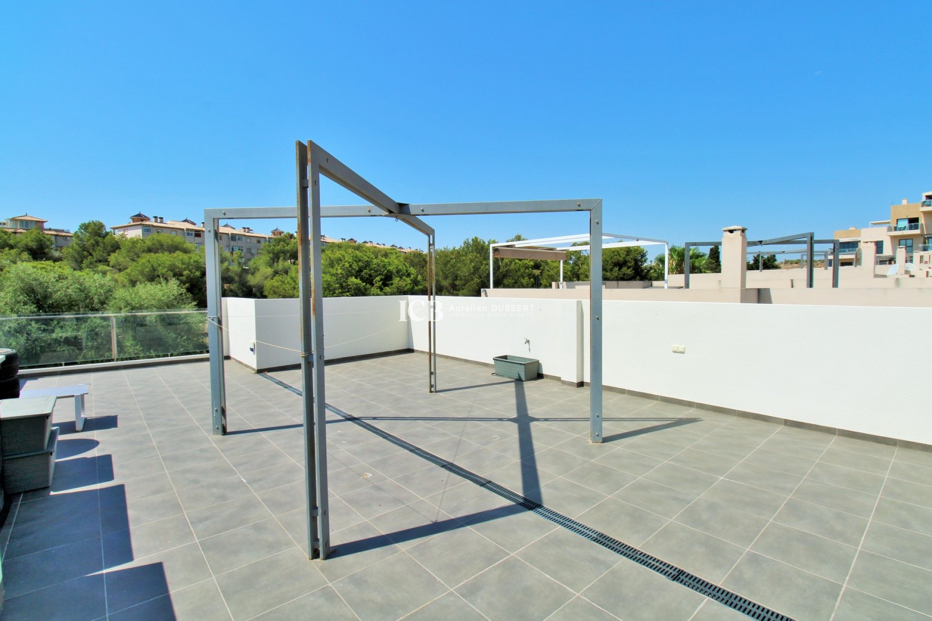 Resale - Villa -
Orihuela Costa - La Zenia