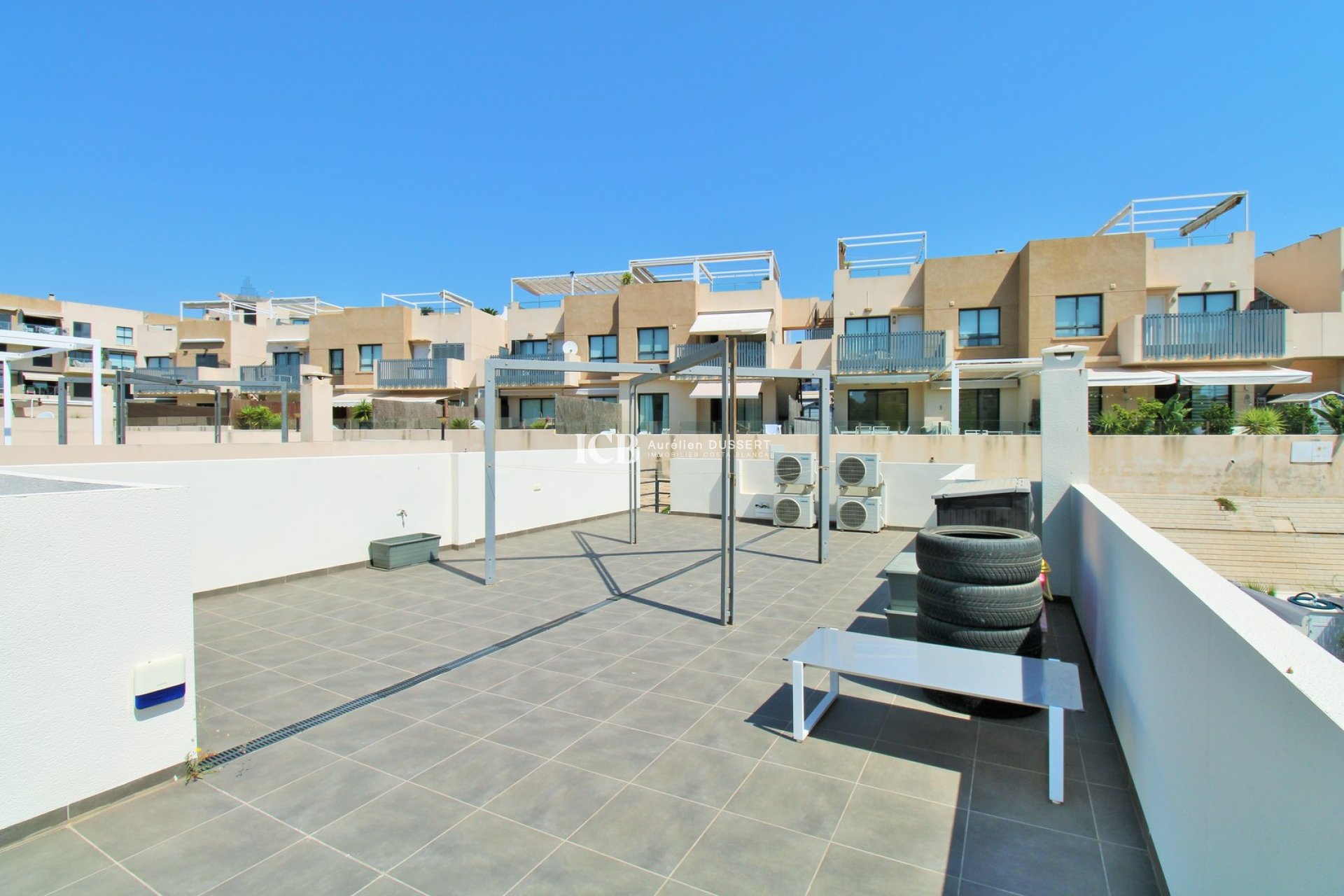 Resale - Villa -
Orihuela Costa - La Zenia
