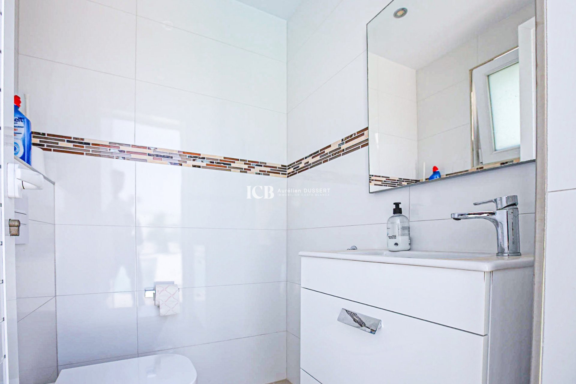 Resale - Villa -
Orihuela Costa - La Zenia