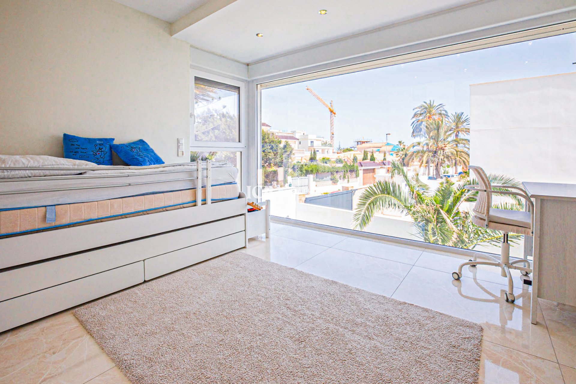 Resale - Villa -
Orihuela Costa - La Zenia