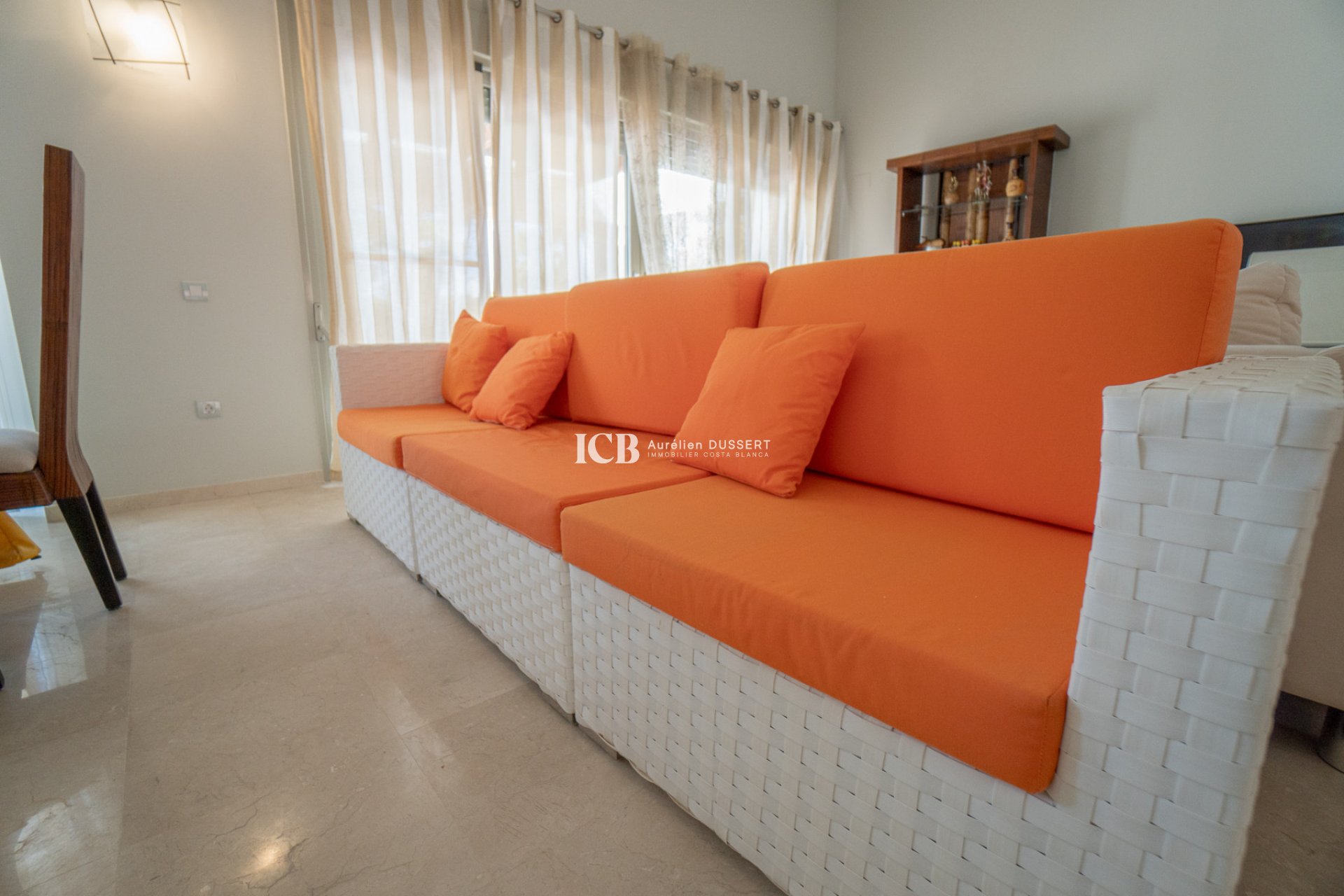 Resale - Villa -
Orihuela Costa - Las Colinas Golf