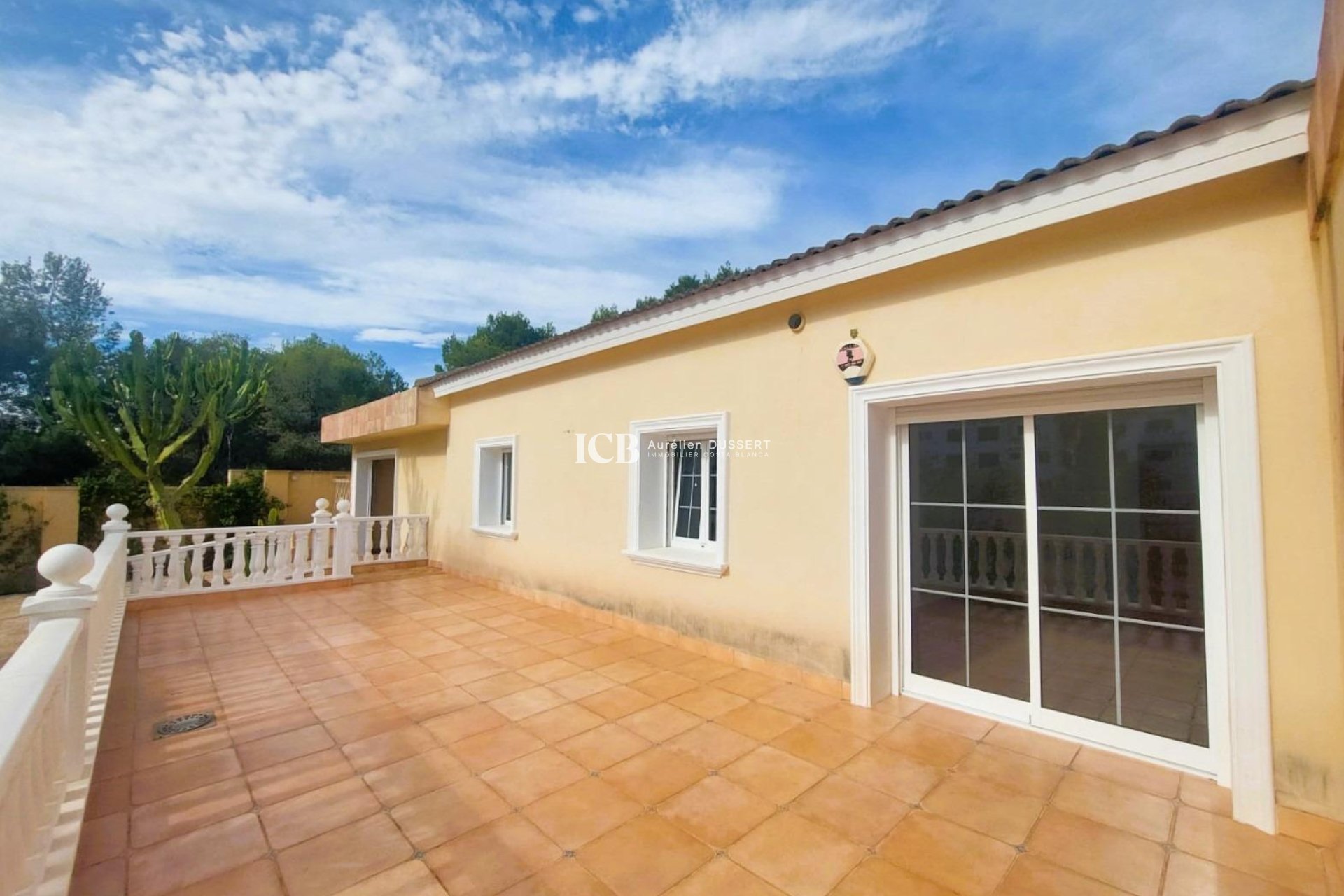 Resale - Villa -
Orihuela Costa - Las Filipinas