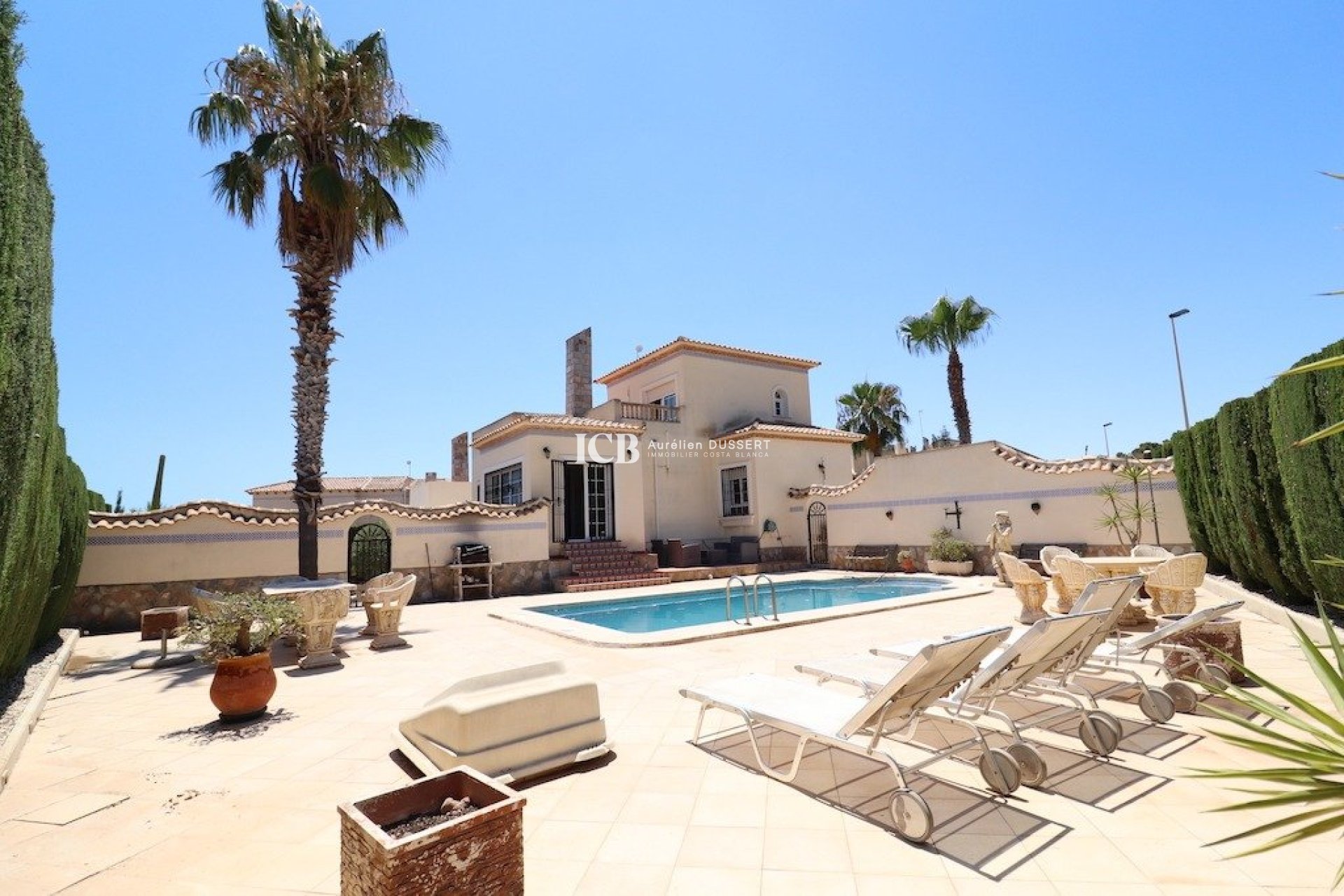 Resale - Villa -
Orihuela Costa - Las Ramblas Golf