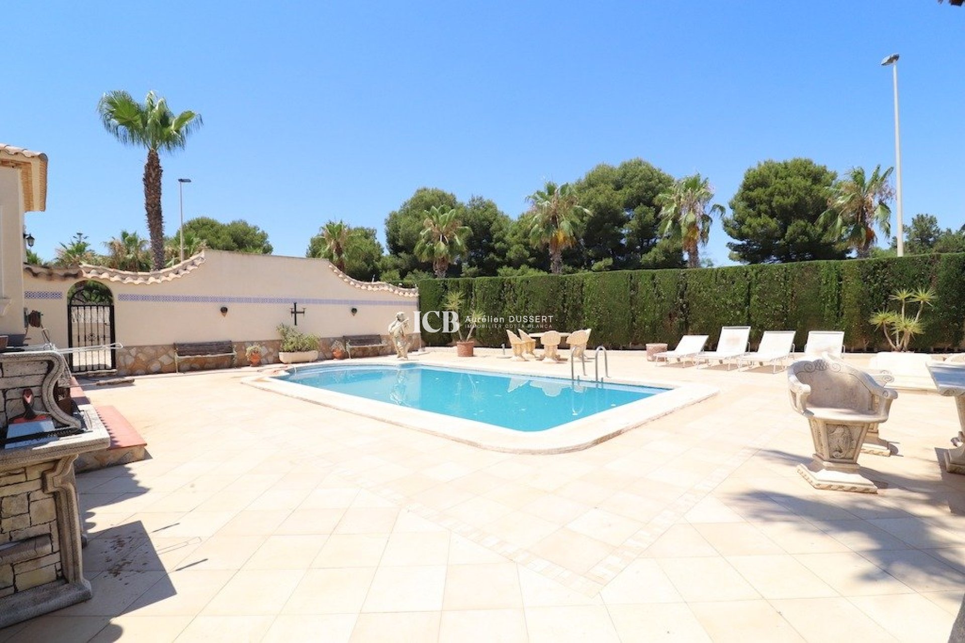 Resale - Villa -
Orihuela Costa - Las Ramblas Golf