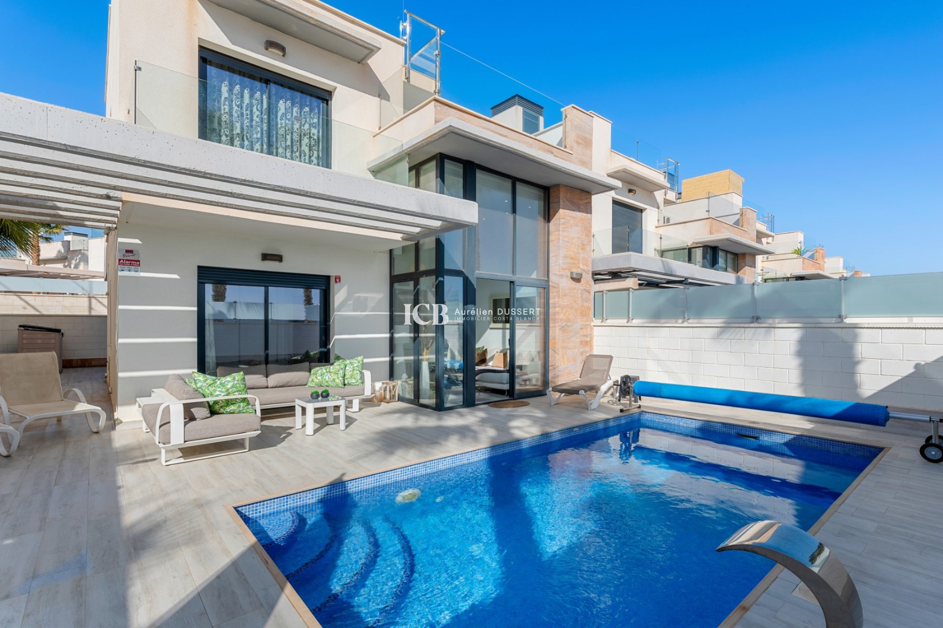 Resale - Villa -
Orihuela Costa - Lomas de Cabo Roig