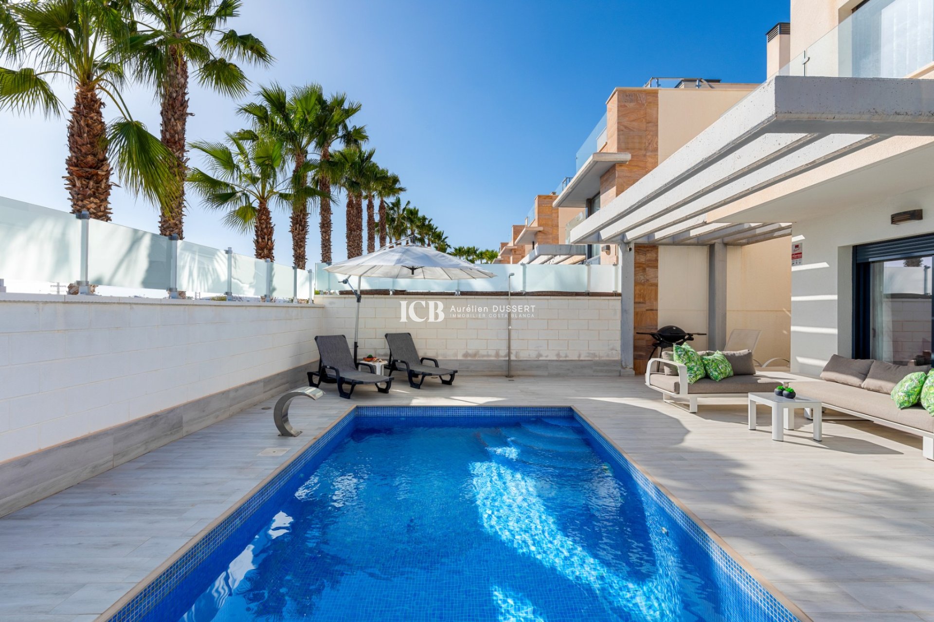 Resale - Villa -
Orihuela Costa - Lomas de Cabo Roig