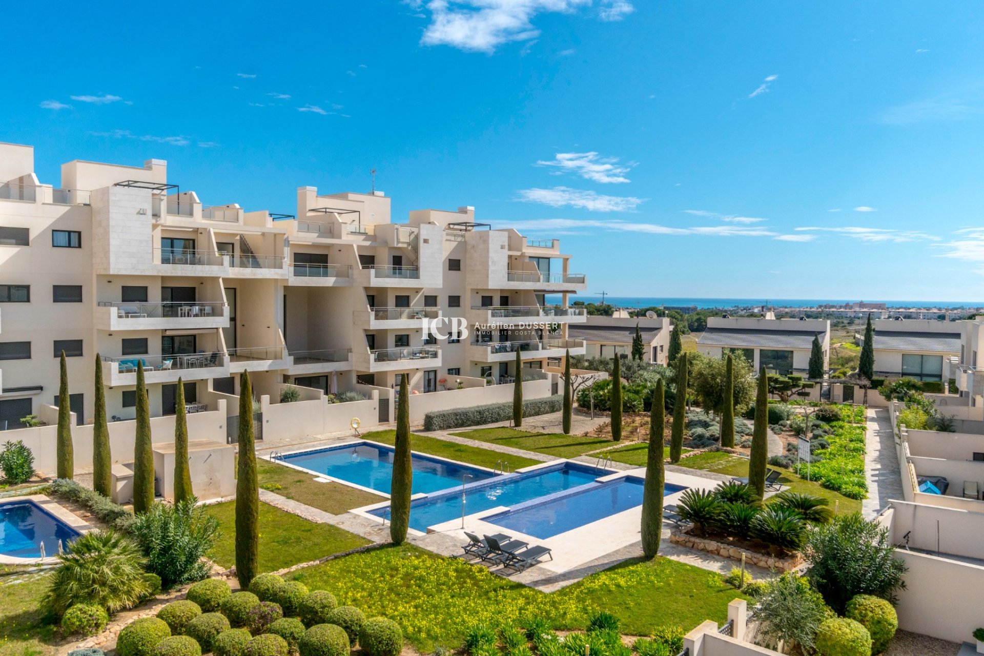 Resale - Villa -
Orihuela Costa - Los Dolses