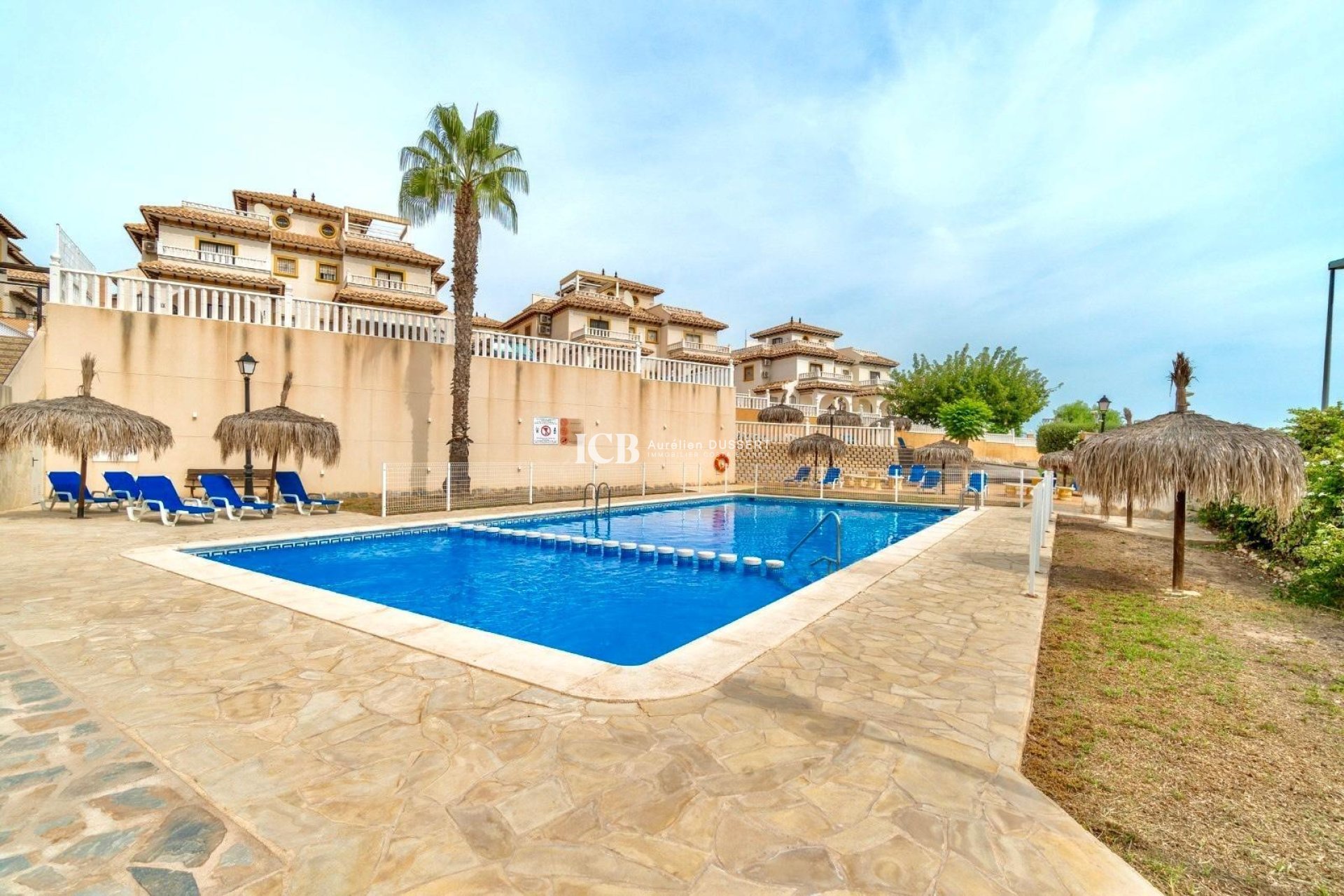 Resale - Villa -
Orihuela Costa - Los Dolses