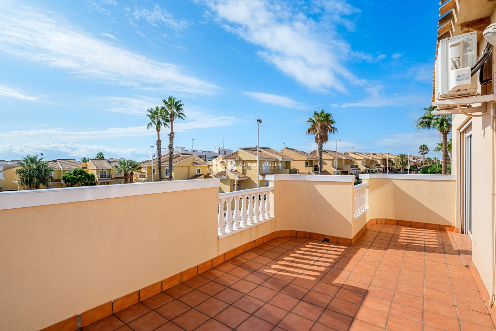 Resale - Villa -
Orihuela Costa - Los Dolses*