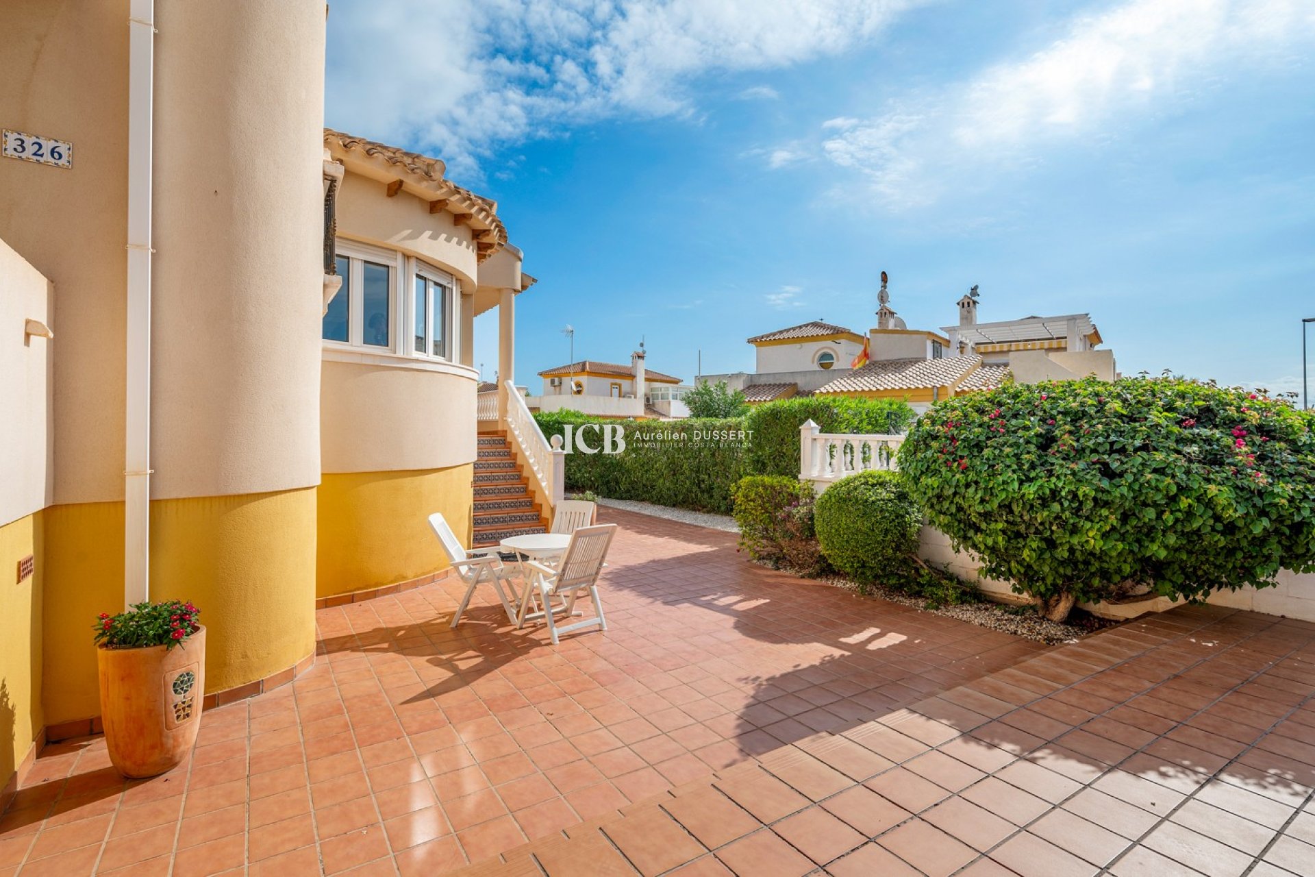 Resale - Villa -
Orihuela Costa - Los Dolses*