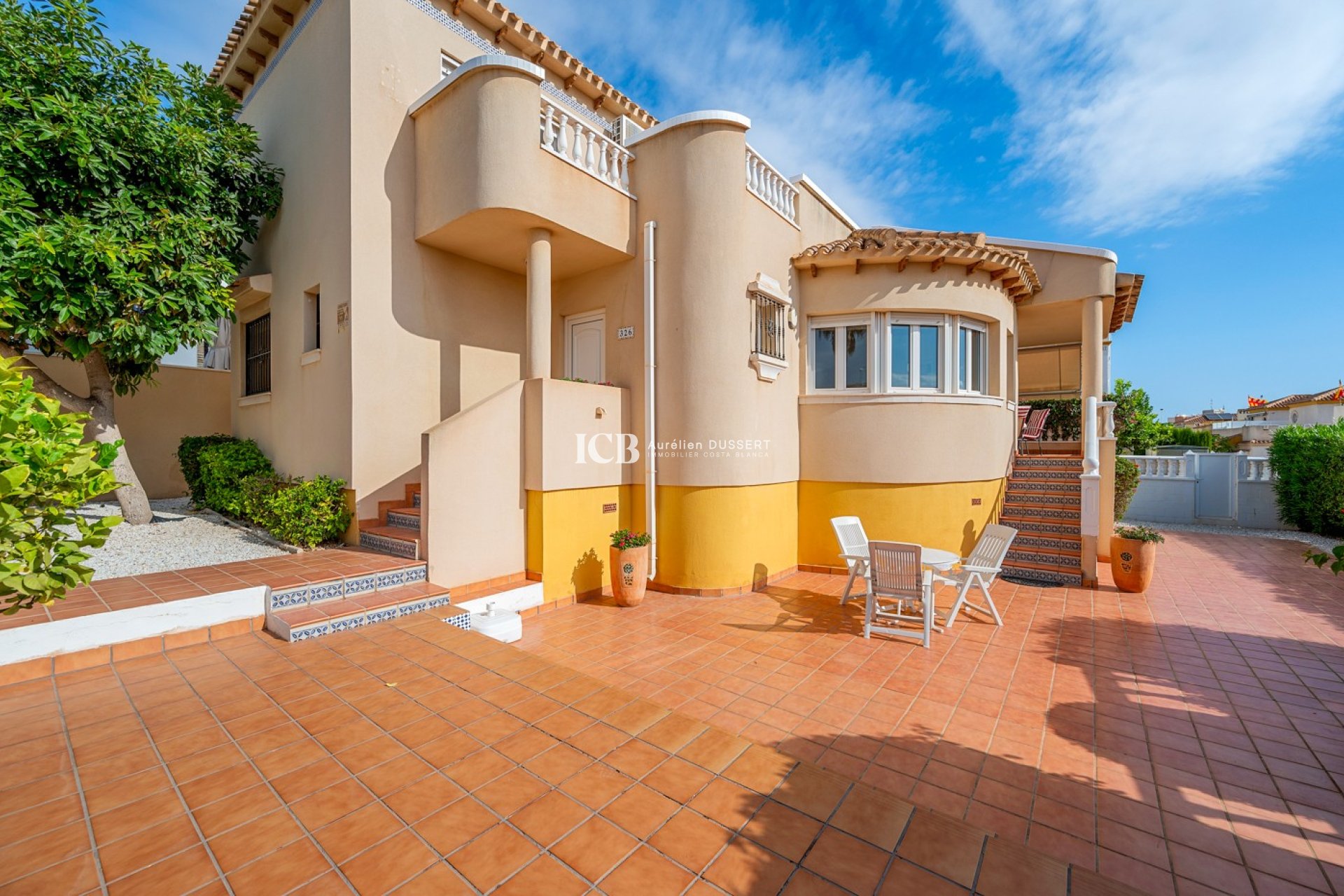 Resale - Villa -
Orihuela Costa - Los Dolses*