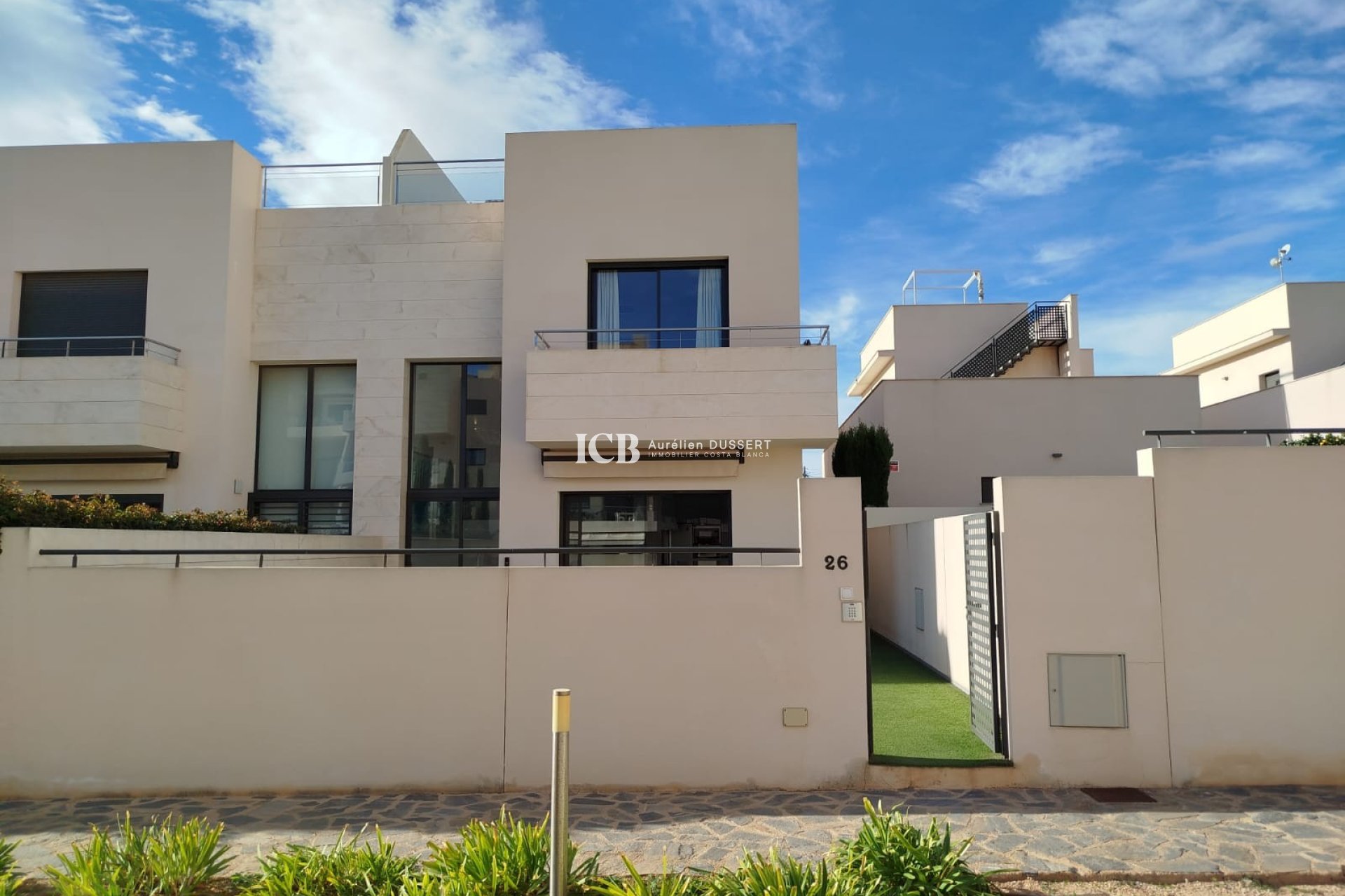 Resale - Villa -
Orihuela Costa - Los Dolses