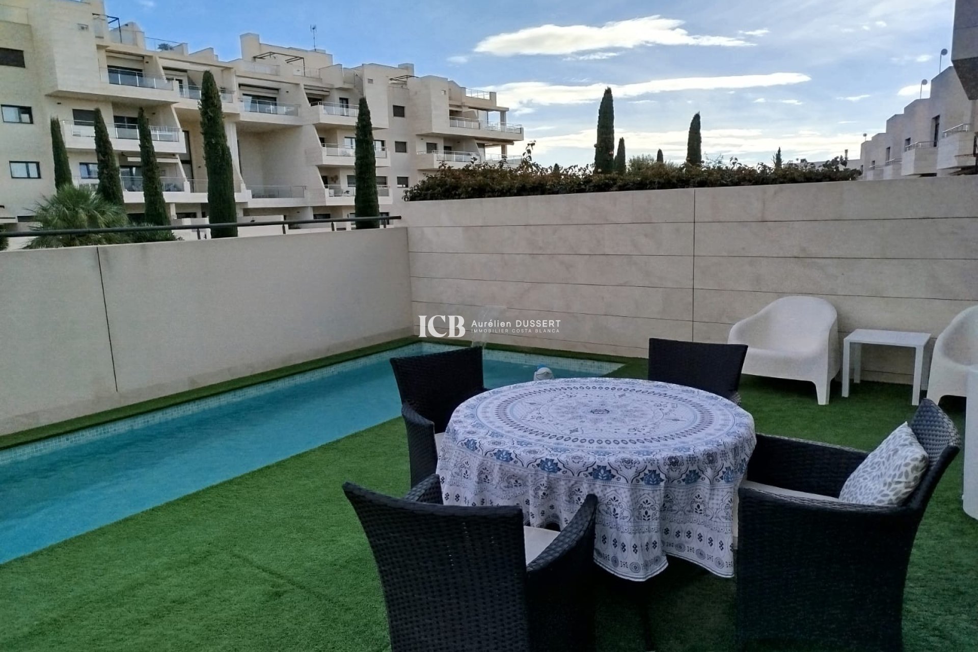 Resale - Villa -
Orihuela Costa - Los Dolses