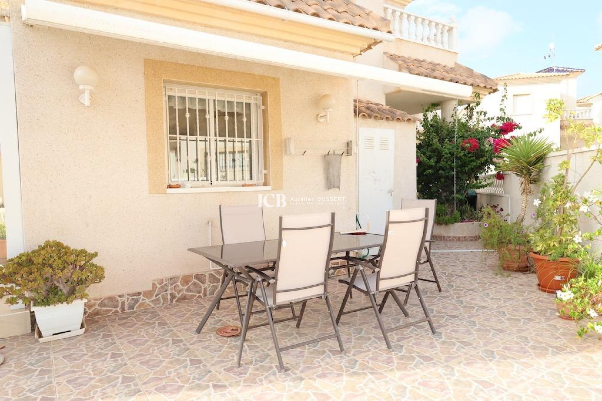 Resale - Villa -
Orihuela Costa - Playa Flamenca