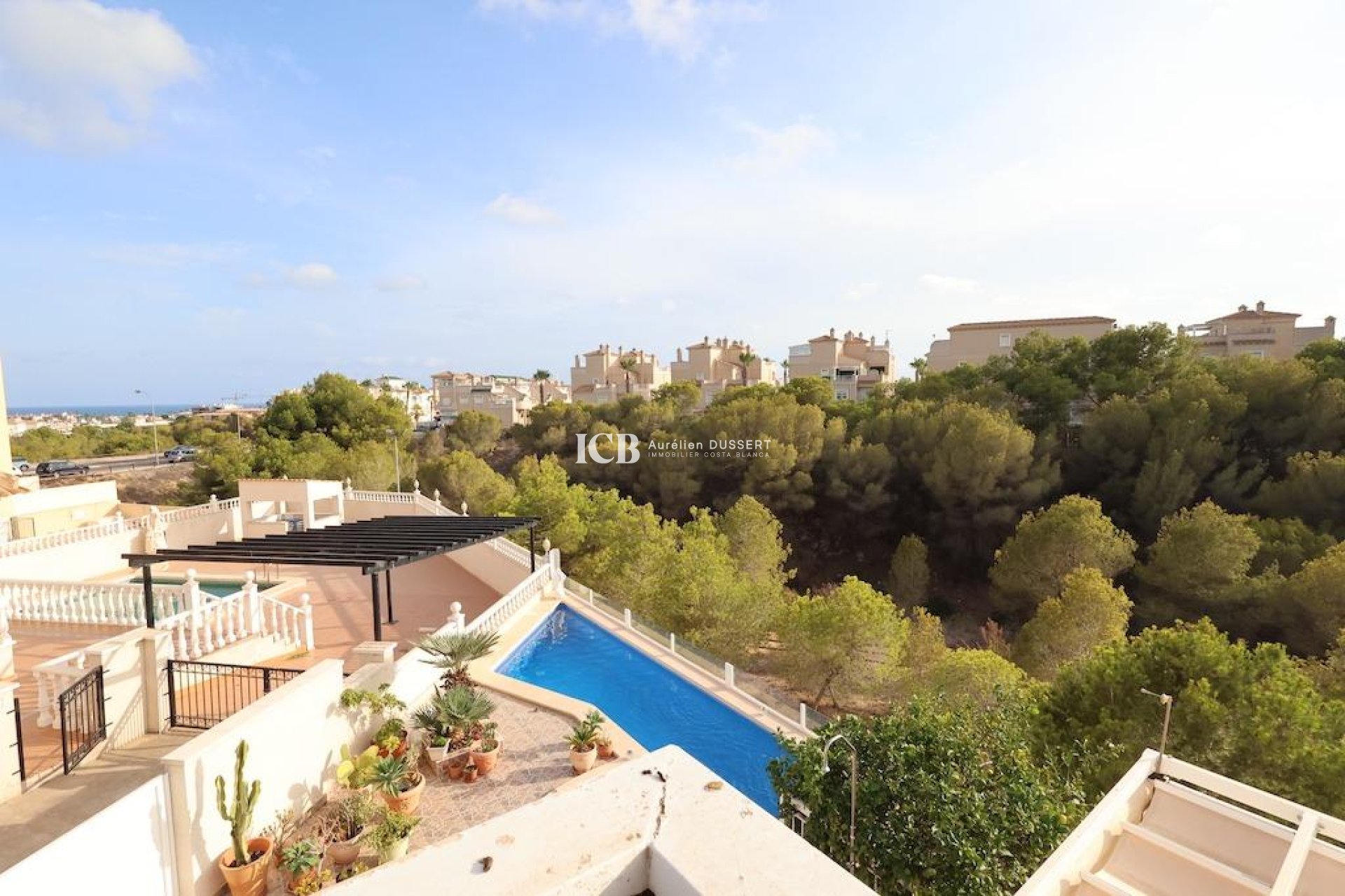 Resale - Villa -
Orihuela Costa - Playa Flamenca