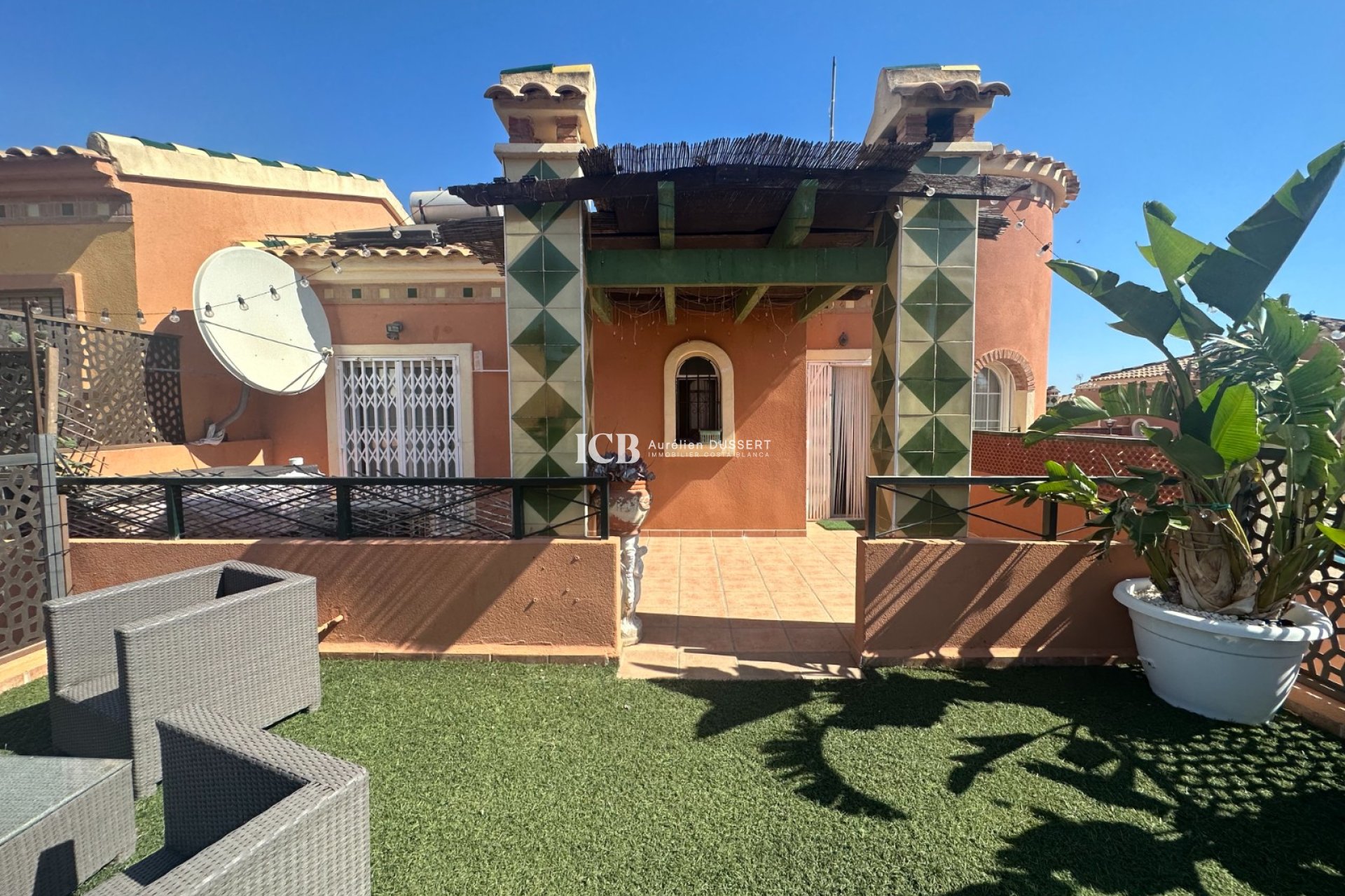 Resale - Villa -
Orihuela Costa - Playa Flamenca