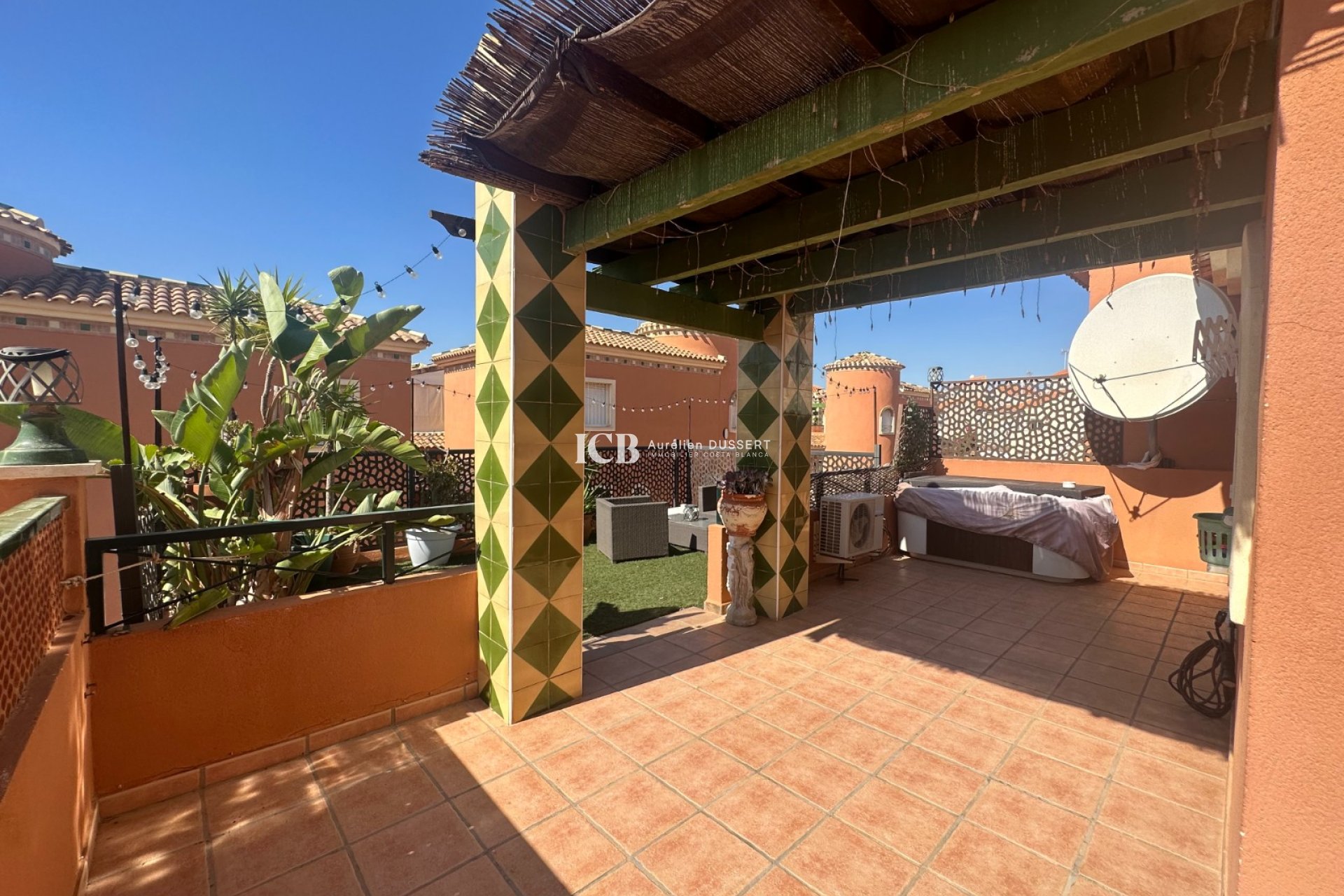 Resale - Villa -
Orihuela Costa - Playa Flamenca