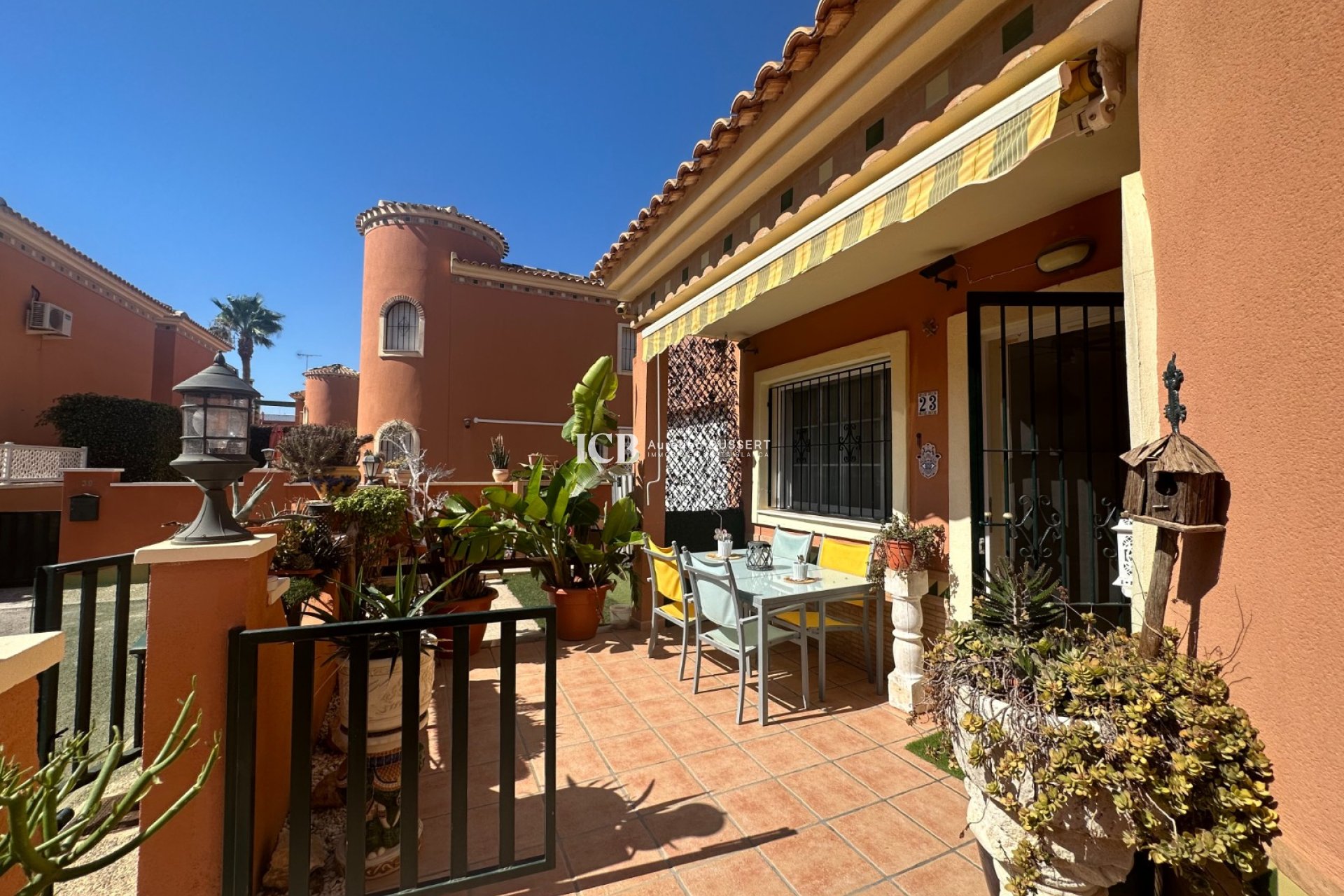 Resale - Villa -
Orihuela Costa - Playa Flamenca