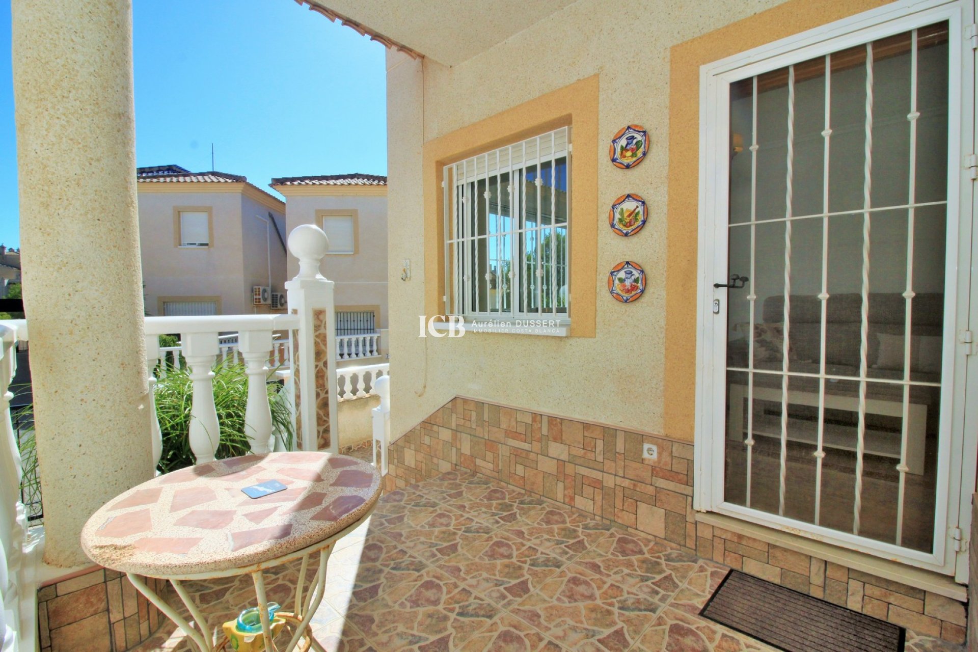 Resale - Villa -
Orihuela Costa - Playa Flamenca