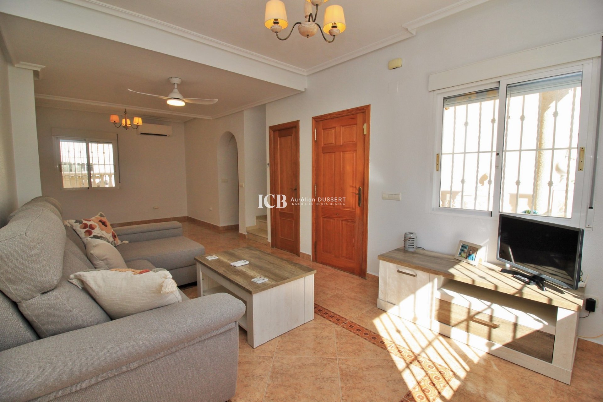 Resale - Villa -
Orihuela Costa - Playa Flamenca