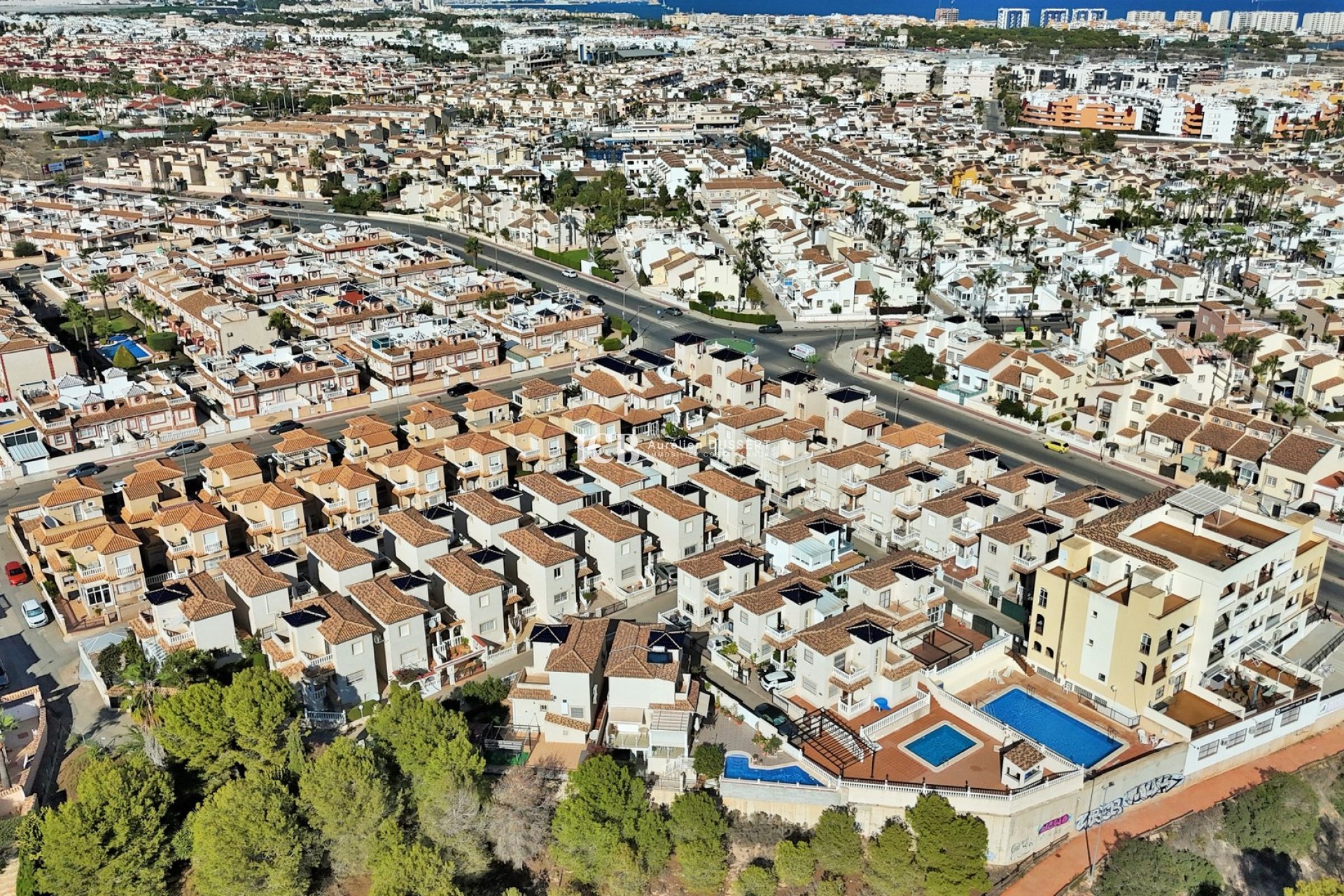 Resale - Villa -
Orihuela Costa - Playa Flamenca