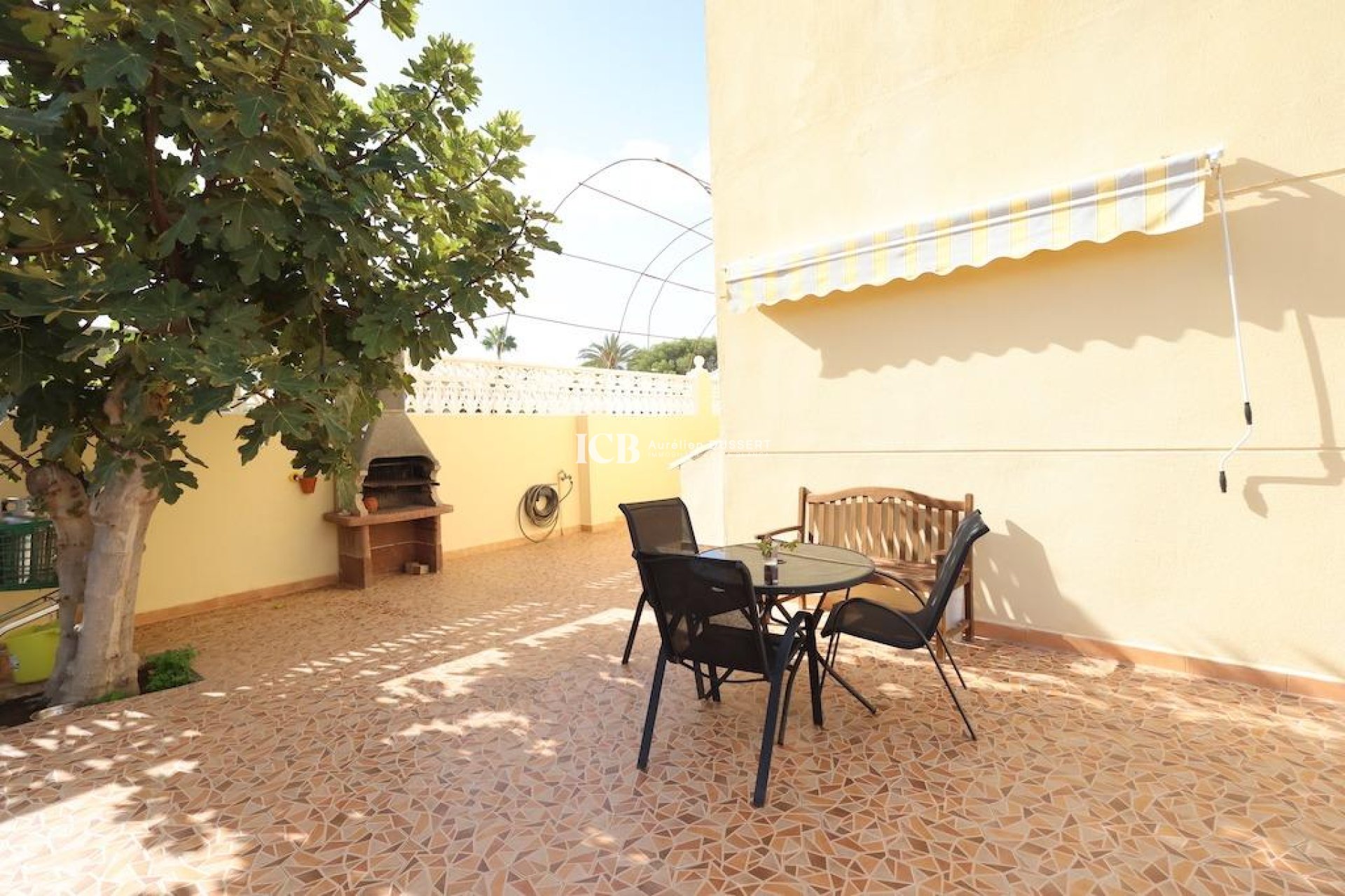 Resale - Villa -
Orihuela Costa - Playa Flamenca