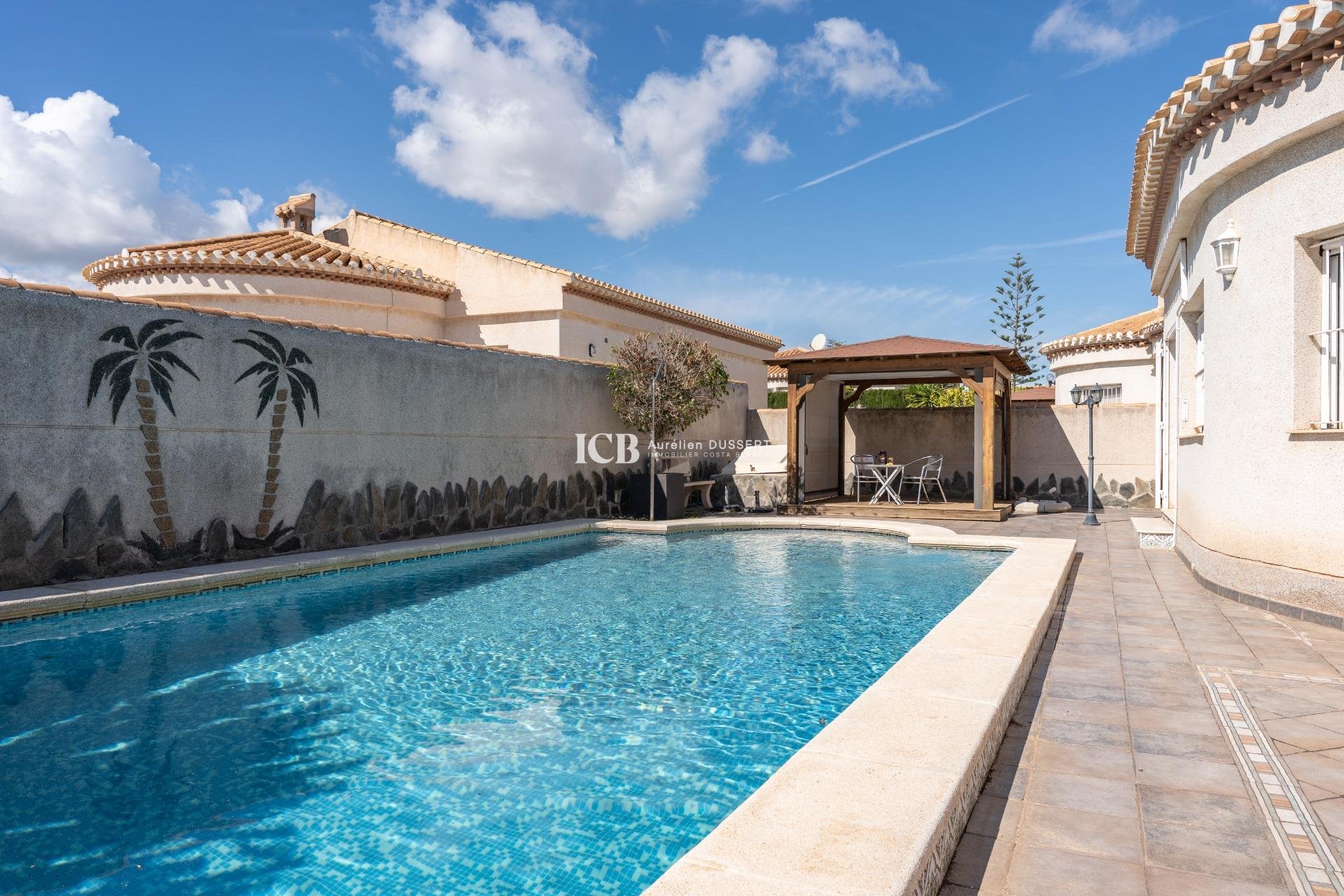 Resale - Villa -
Orihuela Costa - Playa Flamenca