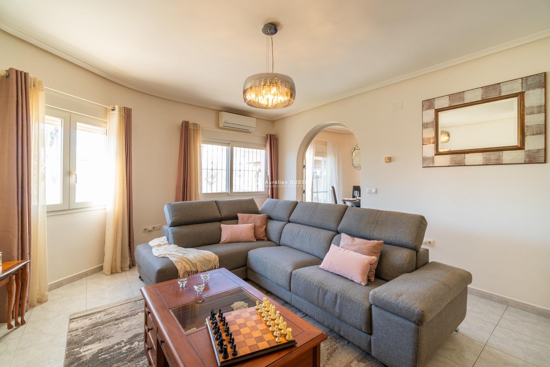 Resale - Villa -
Orihuela Costa - Playa Flamenca