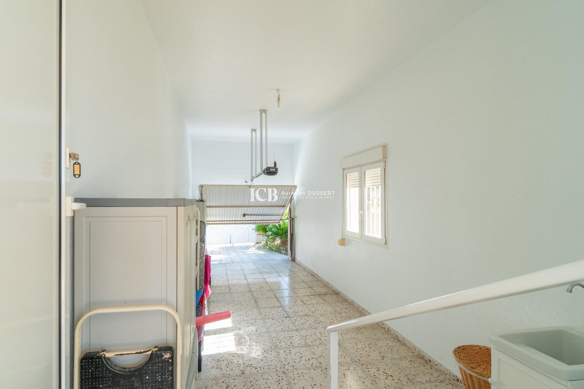 Resale - Villa -
Orihuela Costa - Playa Flamenca
