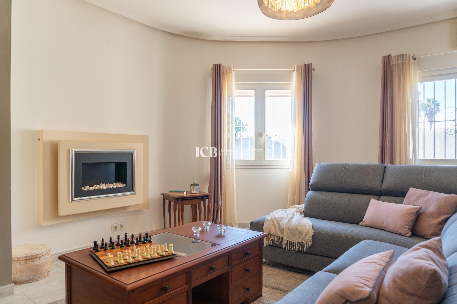 Resale - Villa -
Orihuela Costa - Playa Flamenca