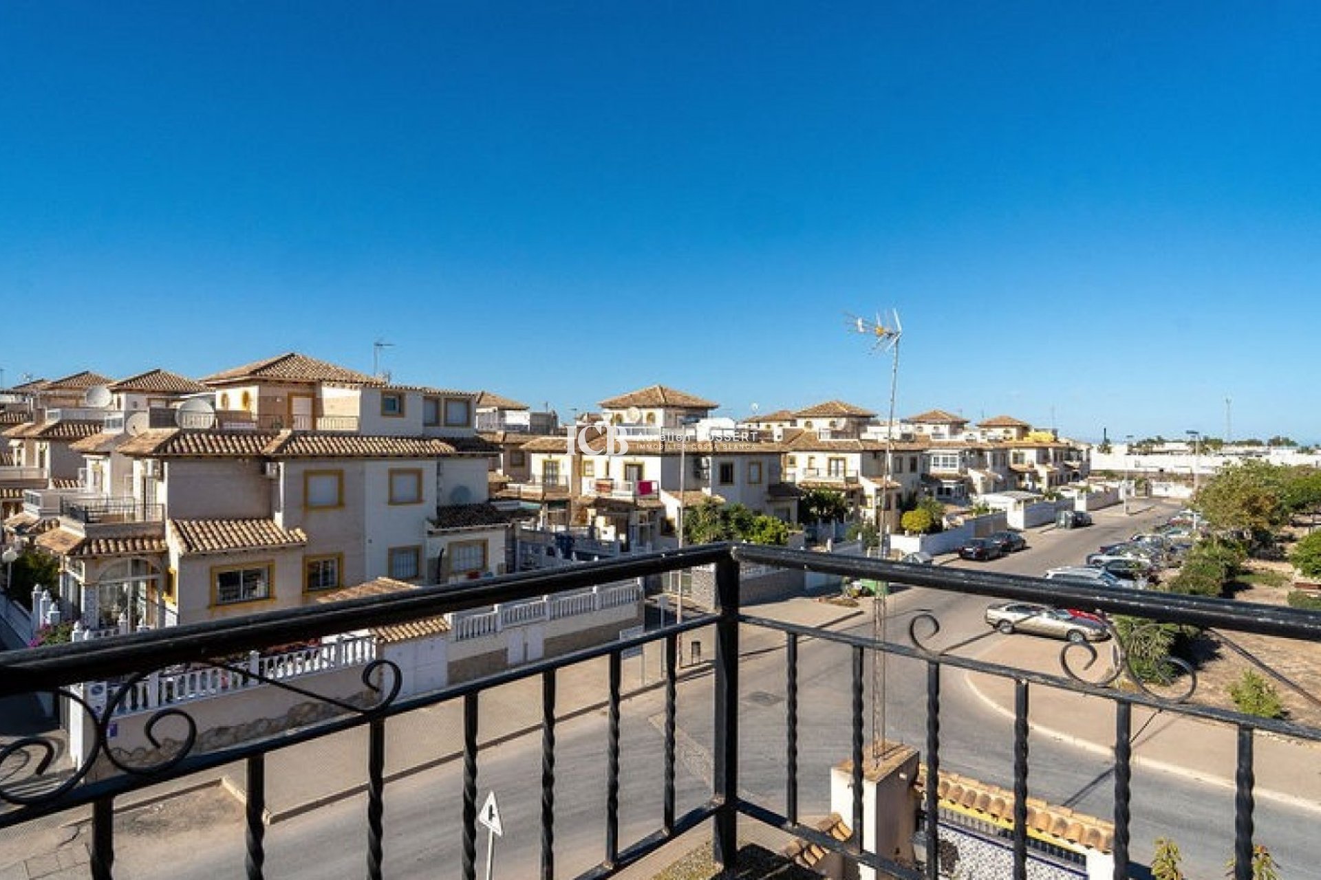 Resale - Villa -
Orihuela Costa - Punta prima