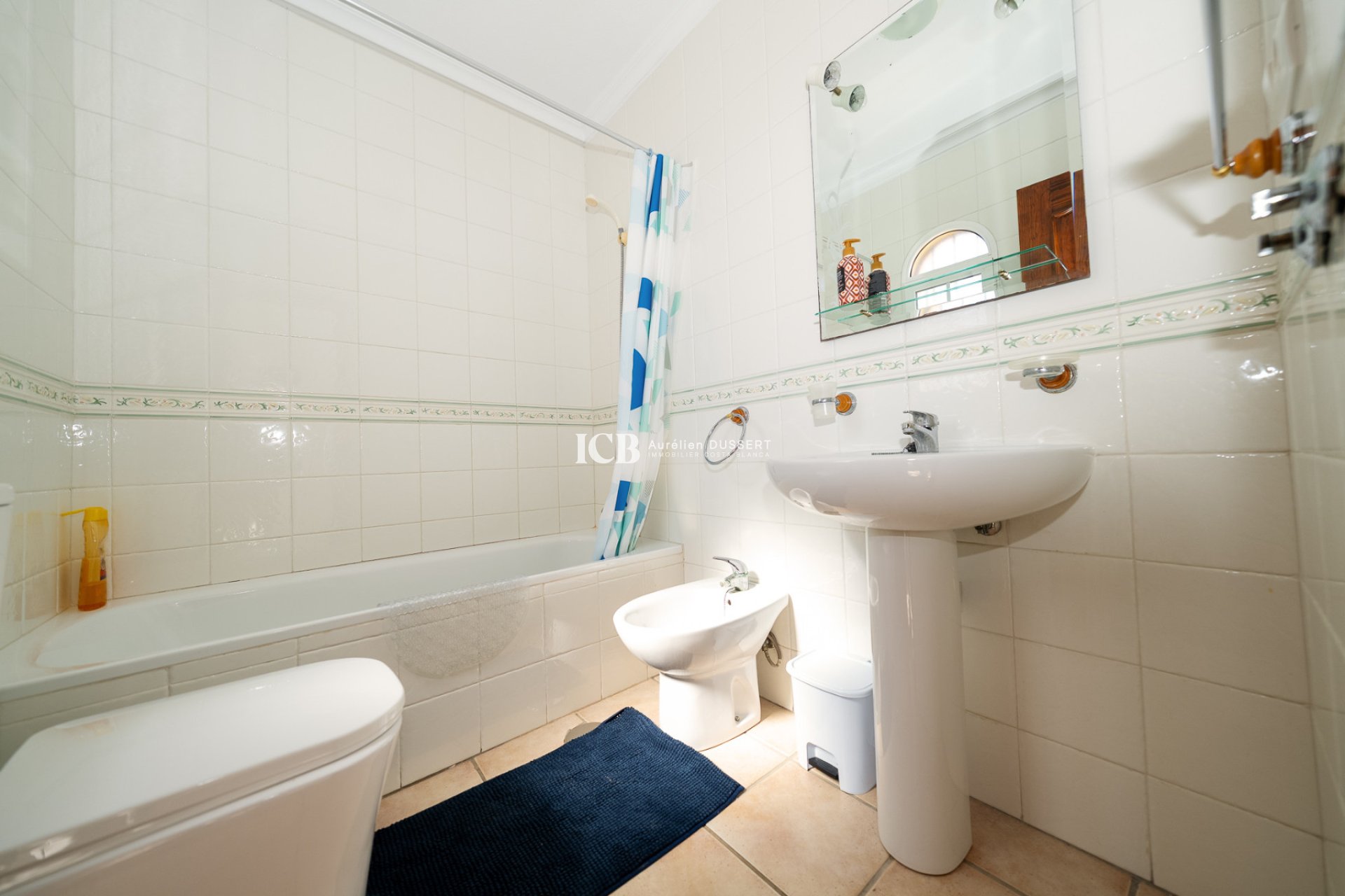 Resale - Villa -
Orihuela Costa - Sportcentre