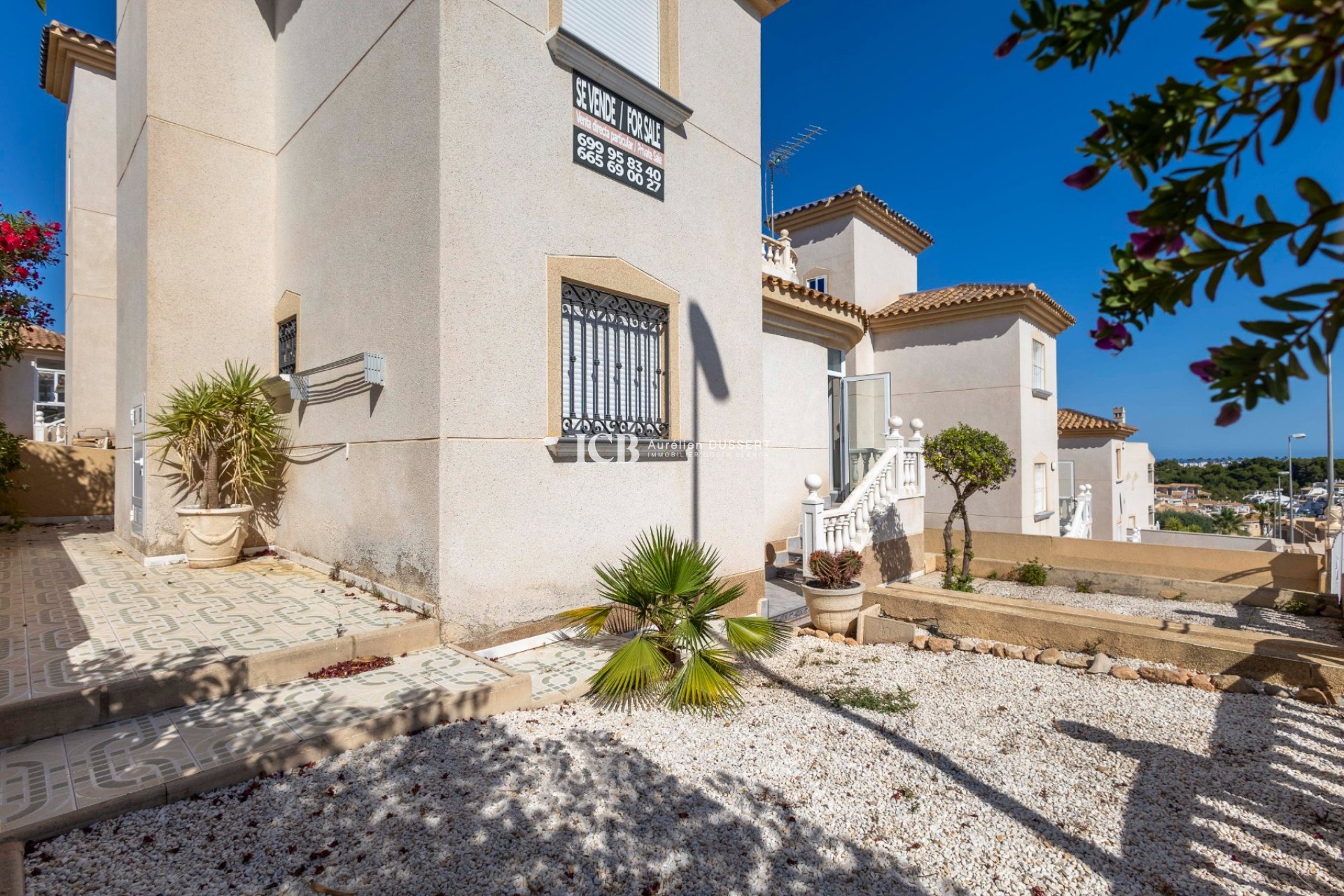 Resale - Villa -
Orihuela Costa - Urbanización Blue Lagoon y T-2 Filipinas Oeste