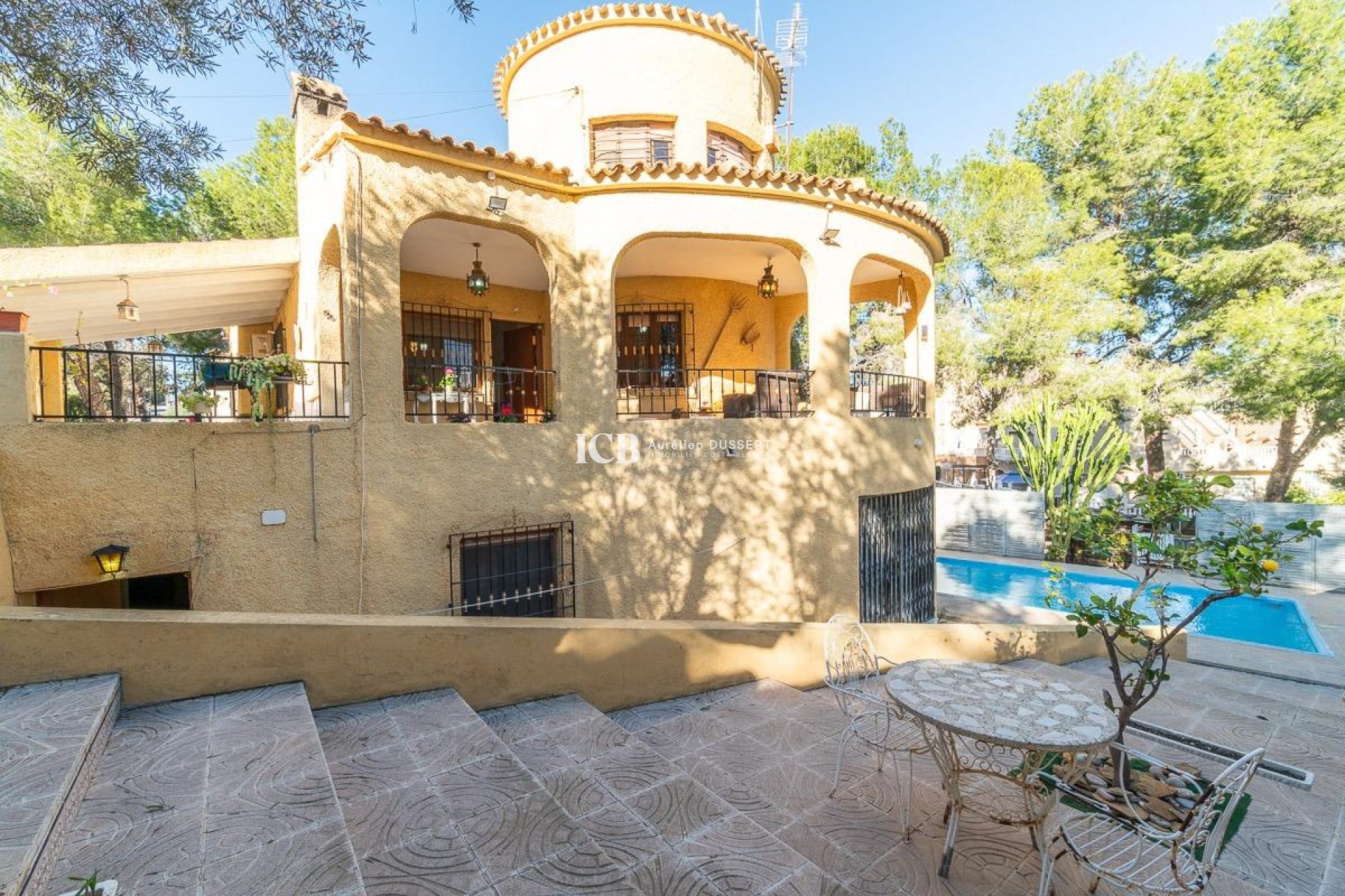 Resale - Villa -
Orihuela Costa - Villamartín-Las Filipinas