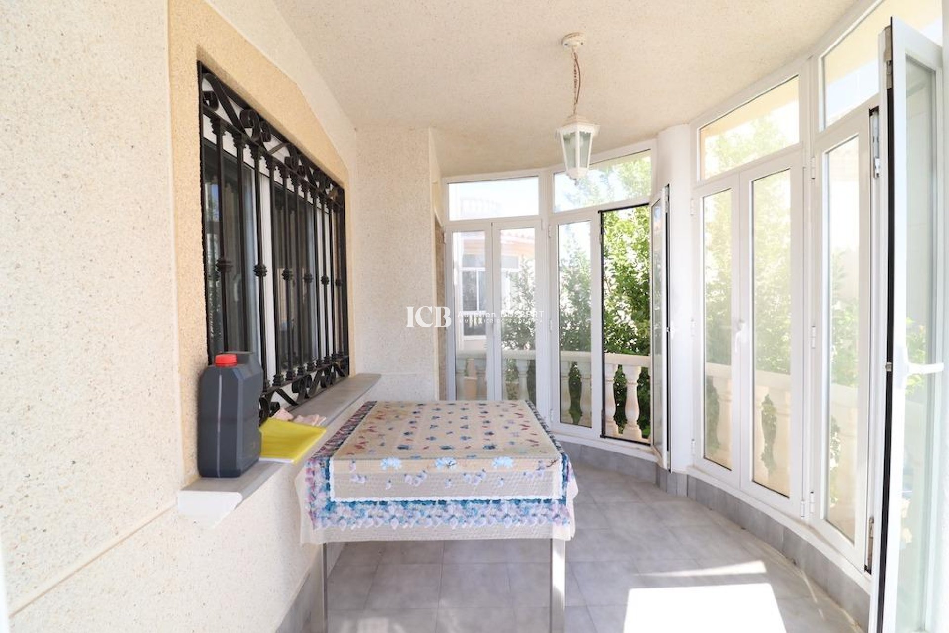 Resale - Villa -
Orihuela Costa - Villamartín