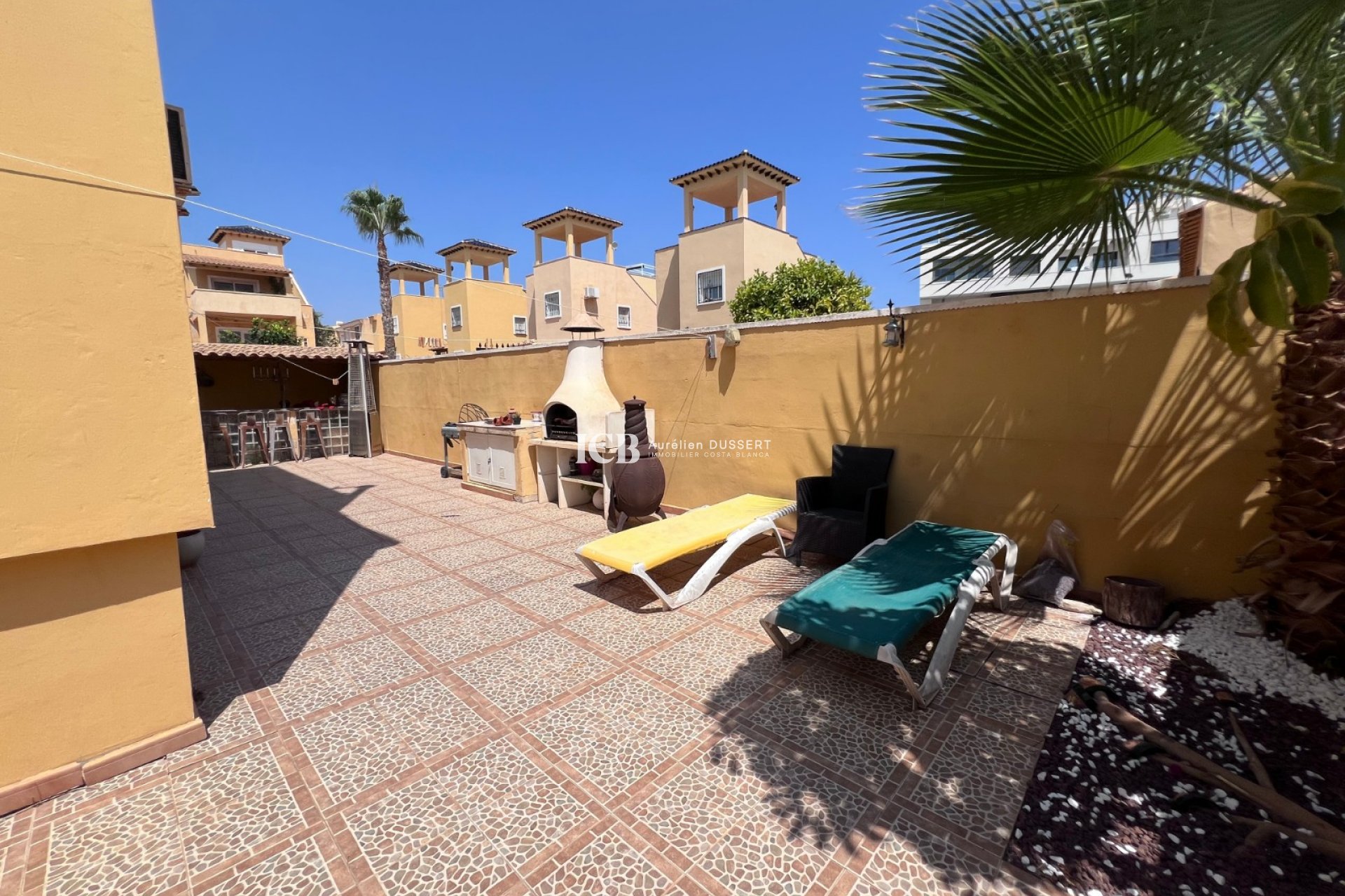 Resale - Villa -
Orihuela Costa - Villamartín