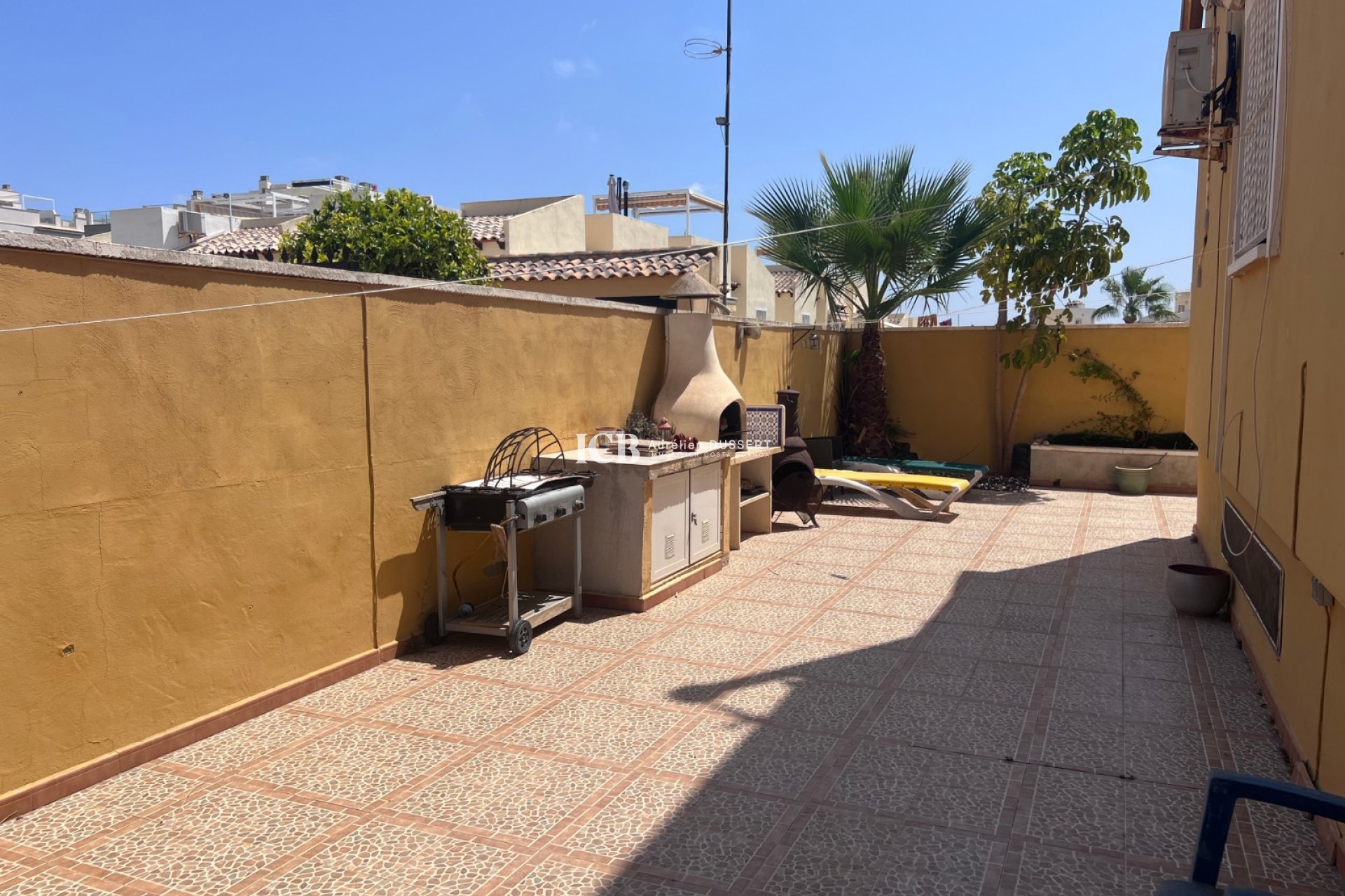 Resale - Villa -
Orihuela Costa - Villamartín